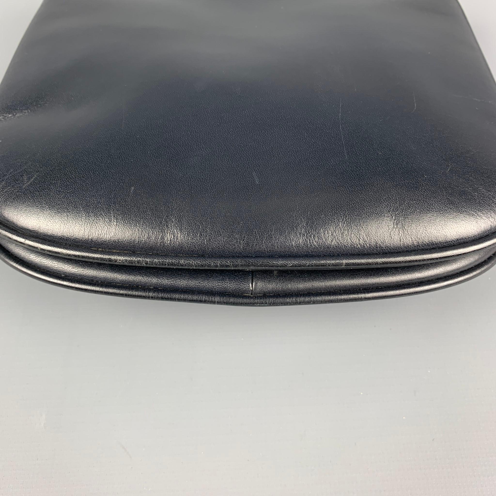Vintage GUCCI Black Leather Shoulder Handbag 4