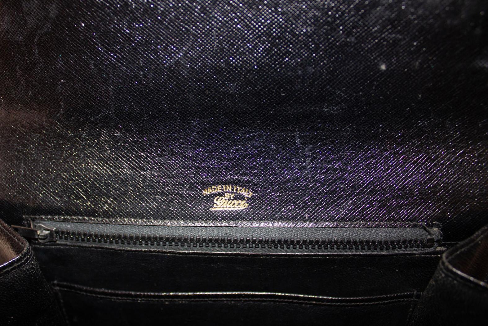 Women's Vintage Gucci Black Leather Top  Handle Handbag For Sale
