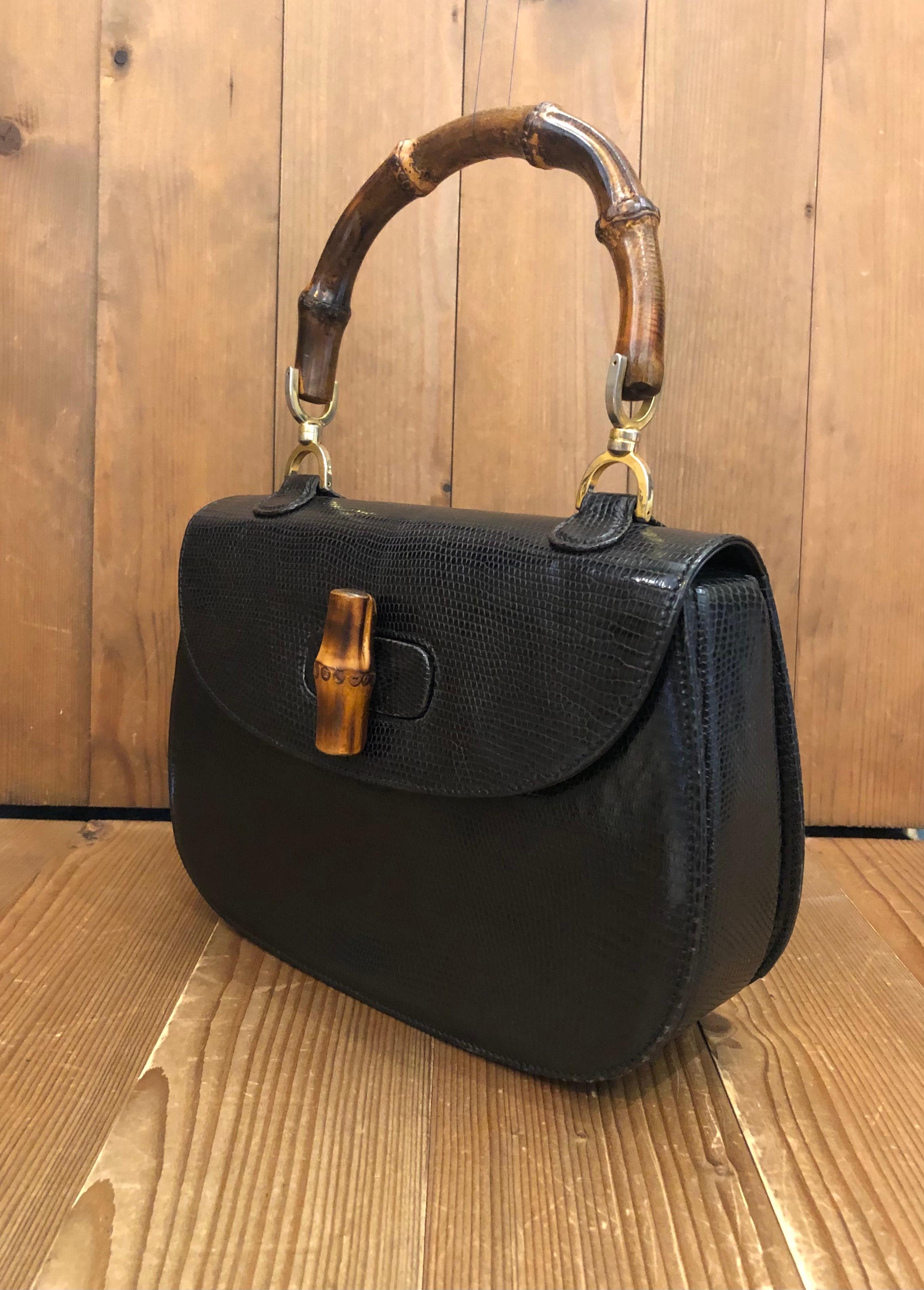 Vintage GUCCI Schwarze Vintage-Handtasche aus Leder und Bambus mit Henkel oben Damen im Angebot