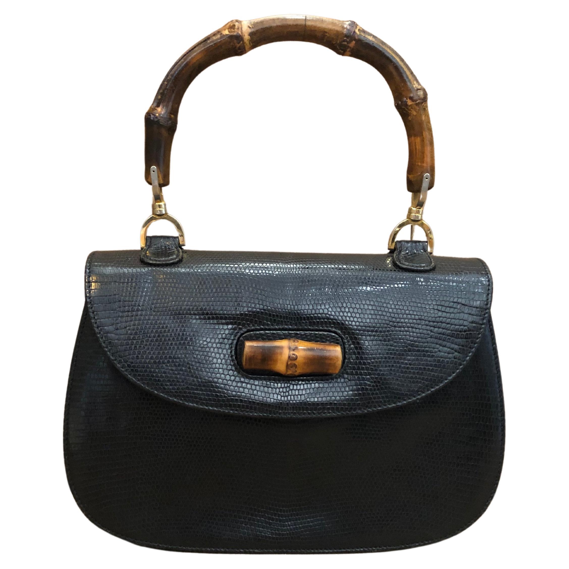 Vintage GUCCI Schwarze Vintage-Handtasche aus Leder und Bambus mit Henkel oben im Angebot