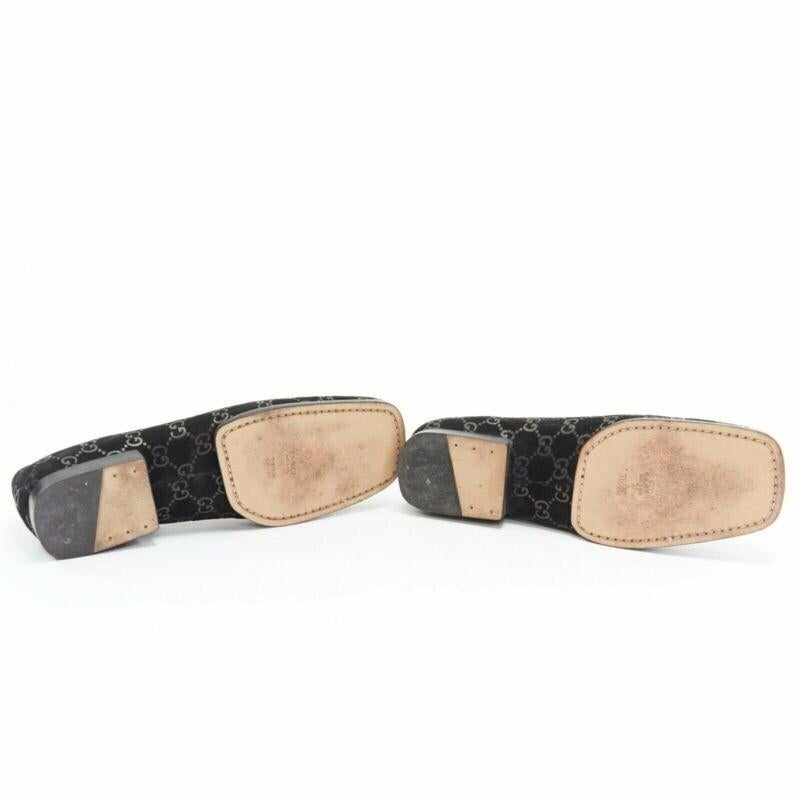 Mocassins à bout carré en daim noir imprimé du monogramme vintage de Gucci EU36.5C en vente 1