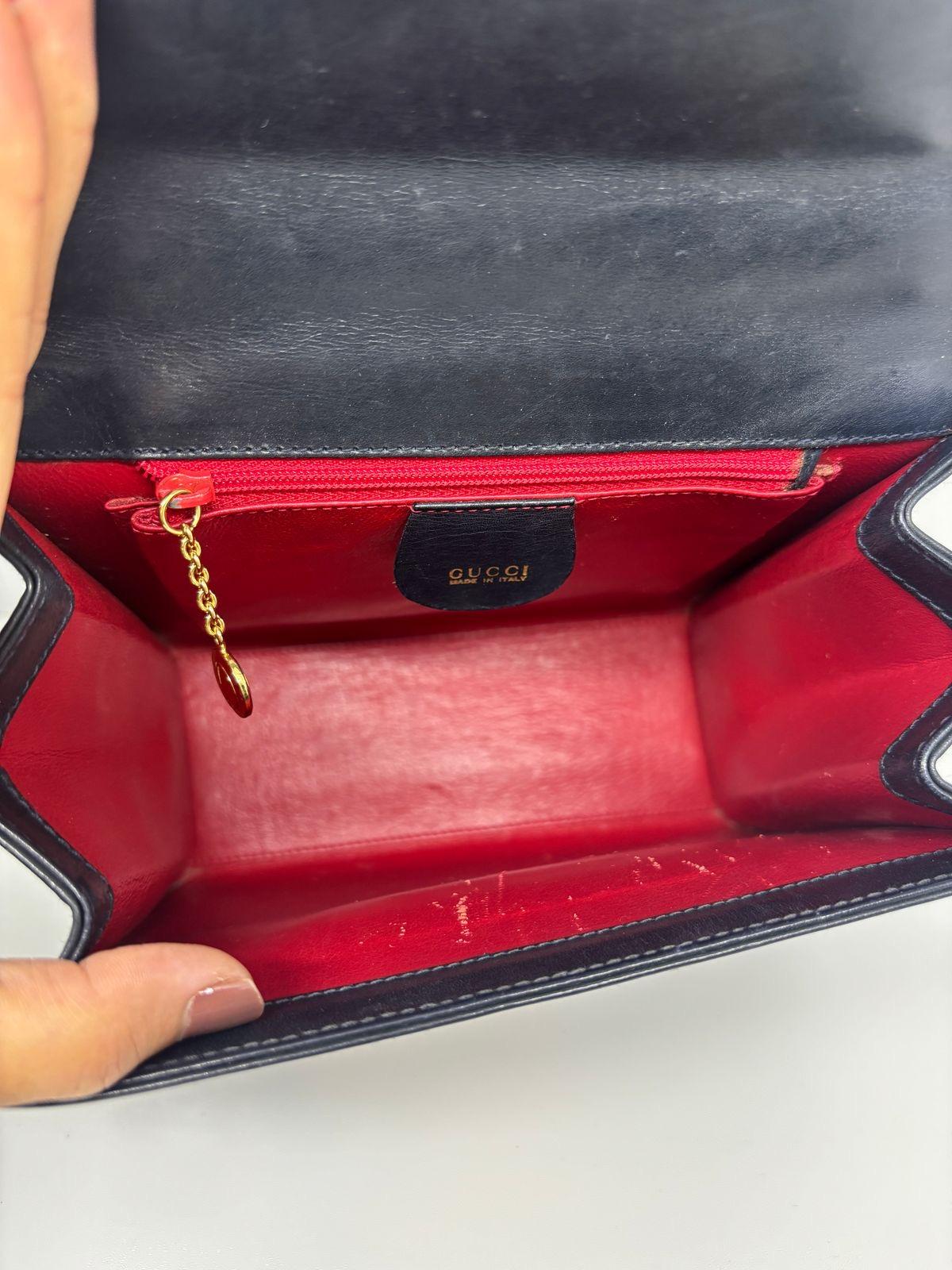 Vintage Gucci Black Small Lady Lock Top Handle Bag For Sale 2