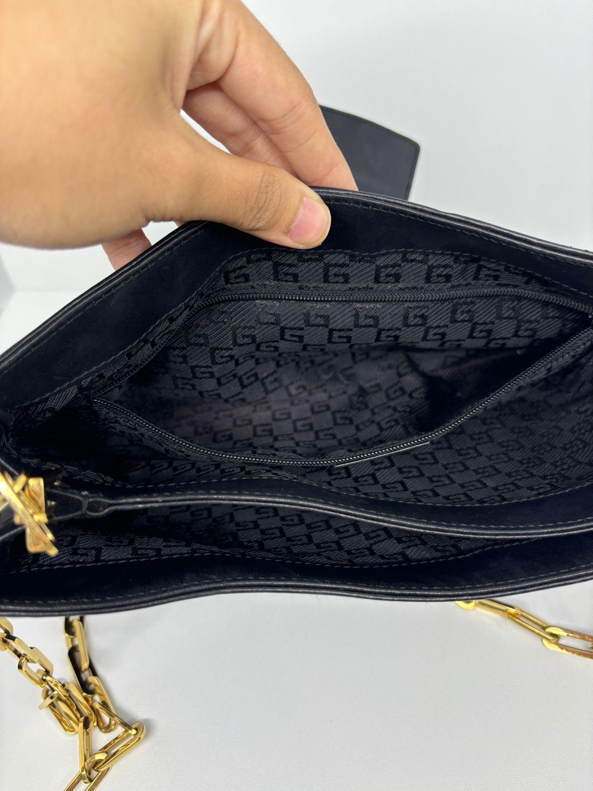 Vintage Gucci Black Suede Tiger Head Chain Bag For Sale 3