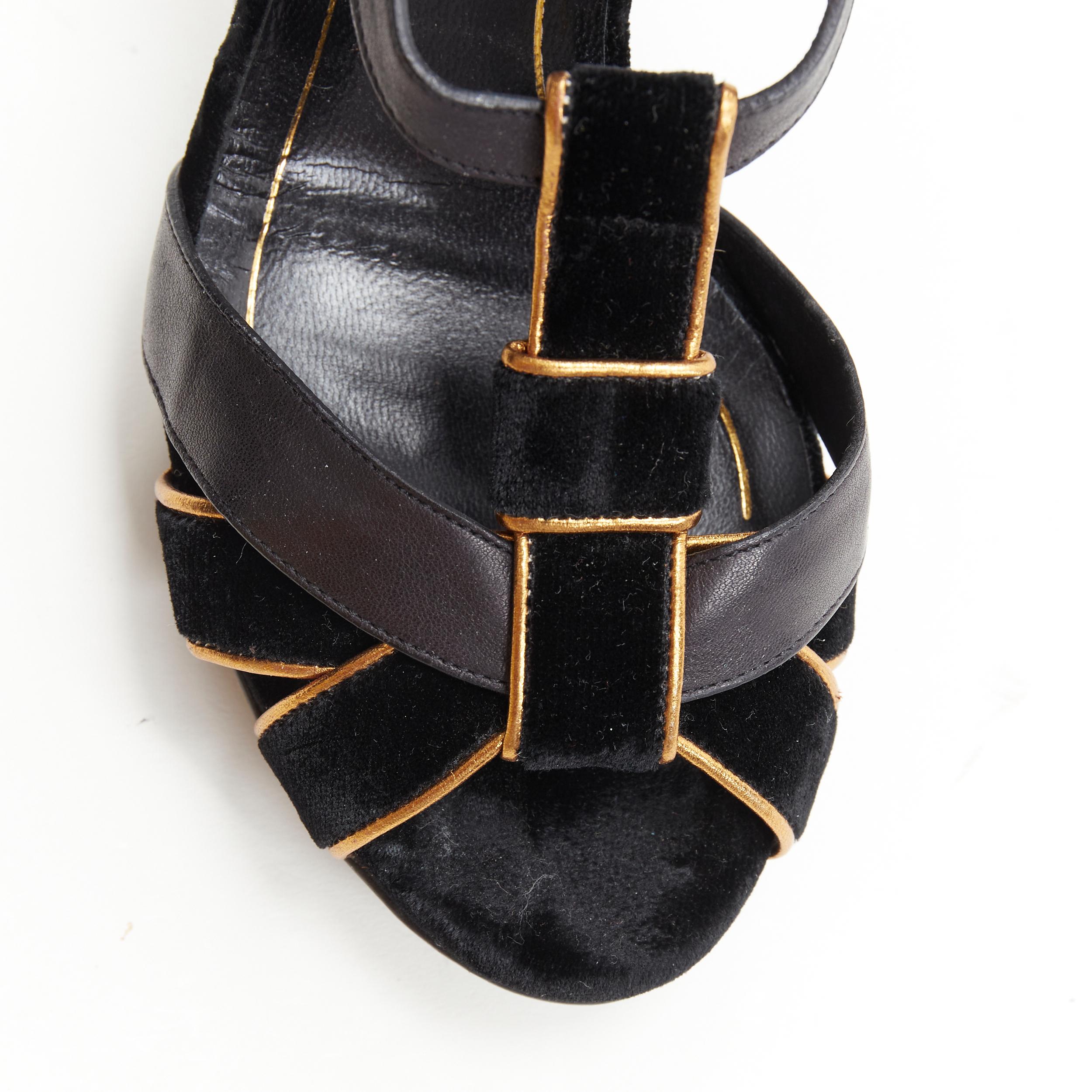 vintage GUCCI sandalia de tiras de terciopelo negro con tacón de metal dorado EU37 2