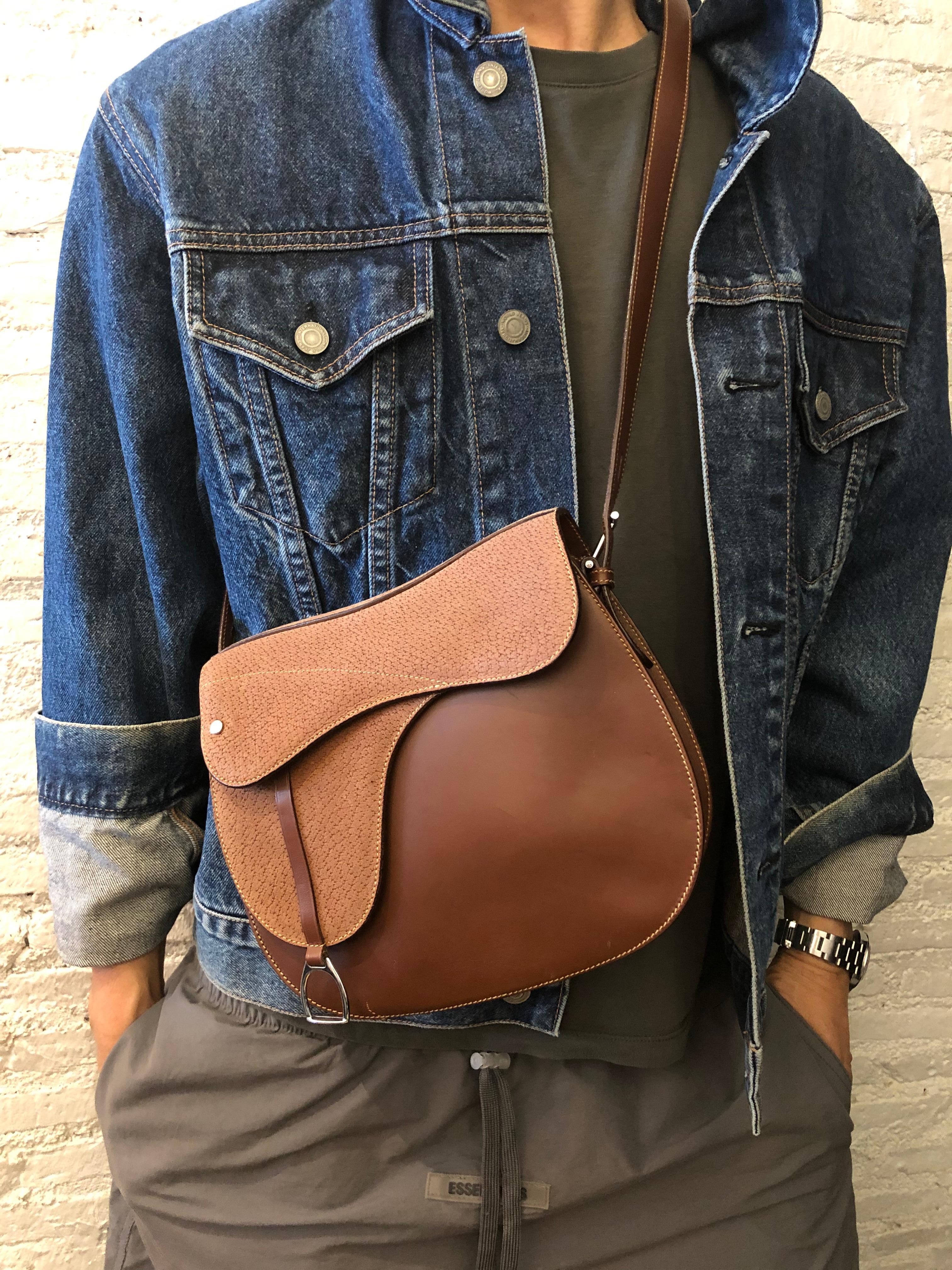 Vintage GUCCI Brown Leather Saddle Crossbody Bag Equestrian Twinsburg Unisex 6