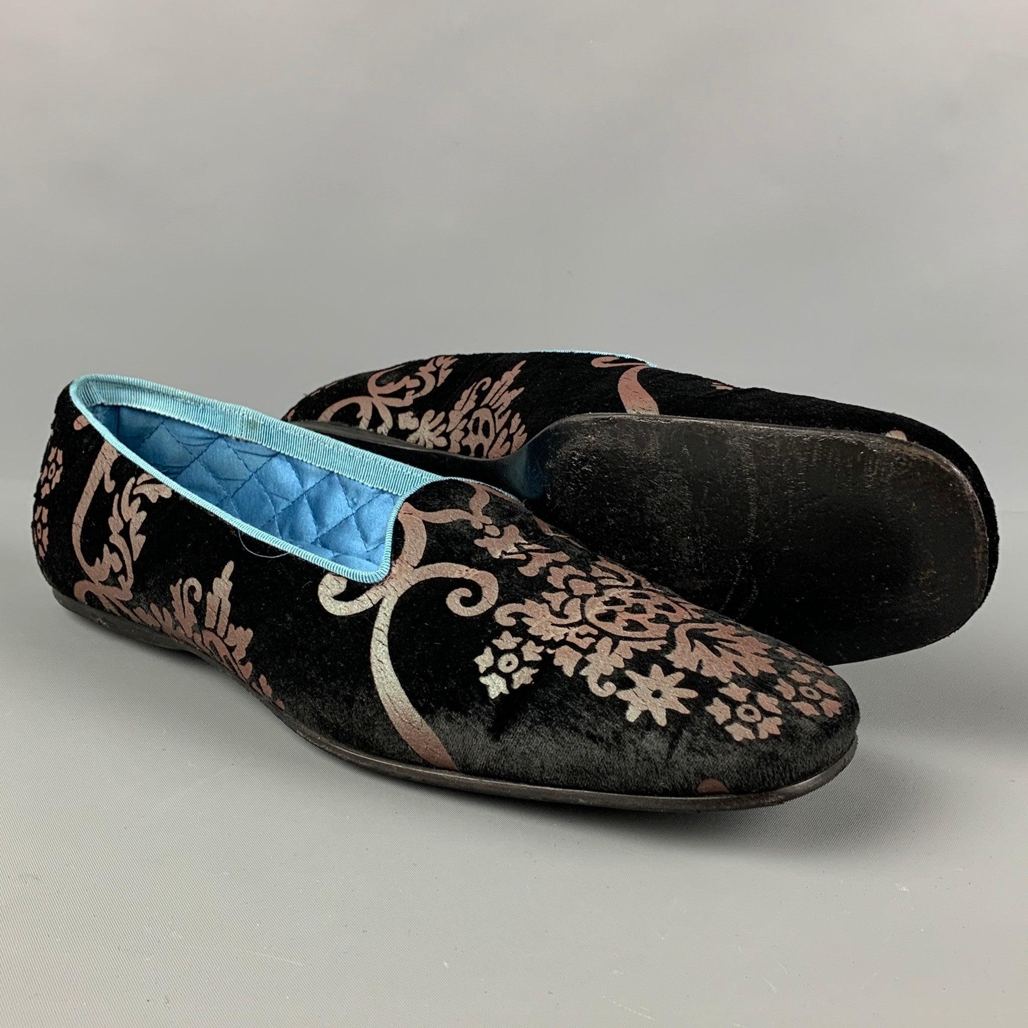 Vintage GUCCI by Tom Ford 2003 Size 9 Black Floral Jacquard Slippers Loafers In Good Condition For Sale In San Francisco, CA