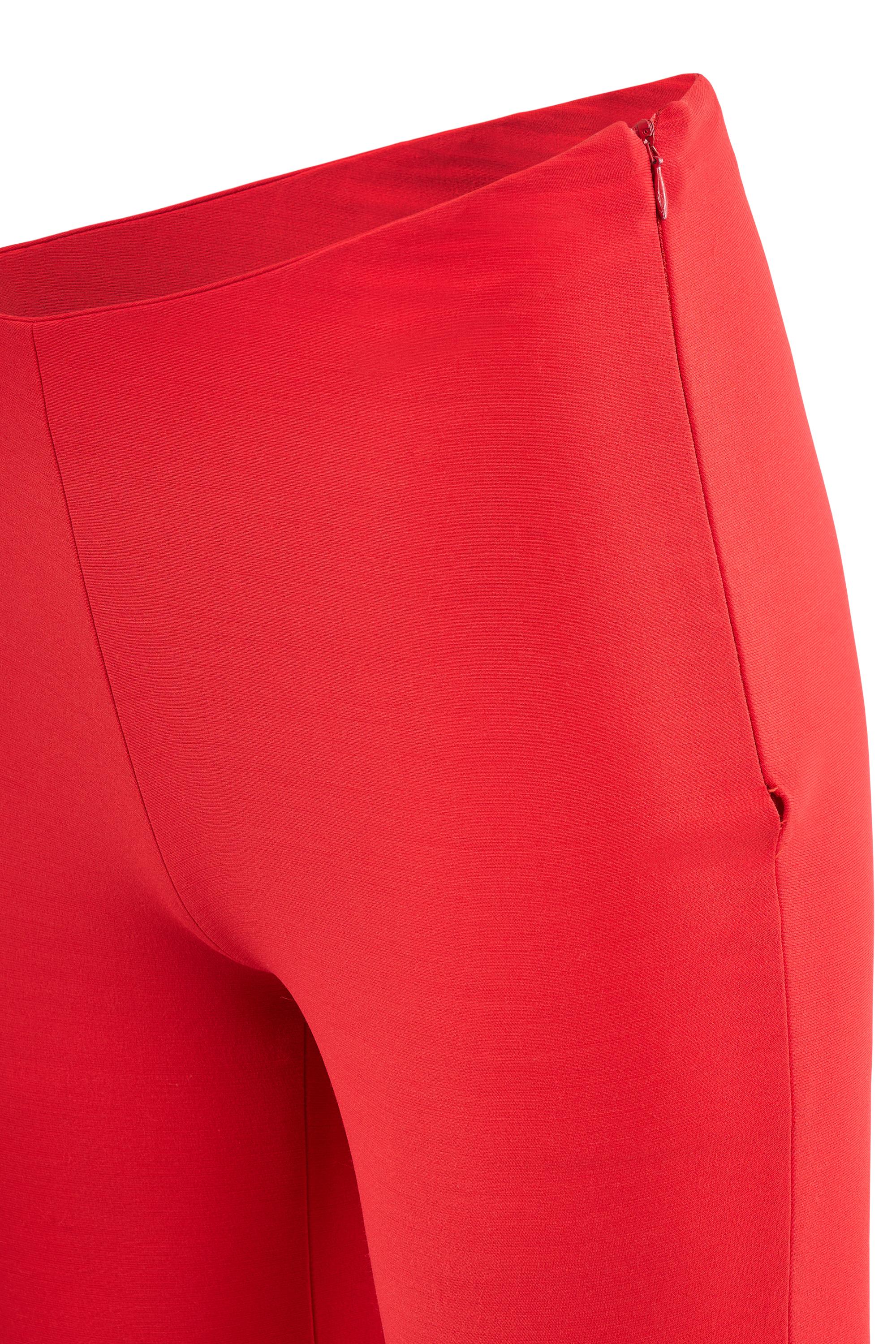 Rouge Vintage Gucci By Tom Ford A/W 1997 Red Wool Asymmetric Legging en vente