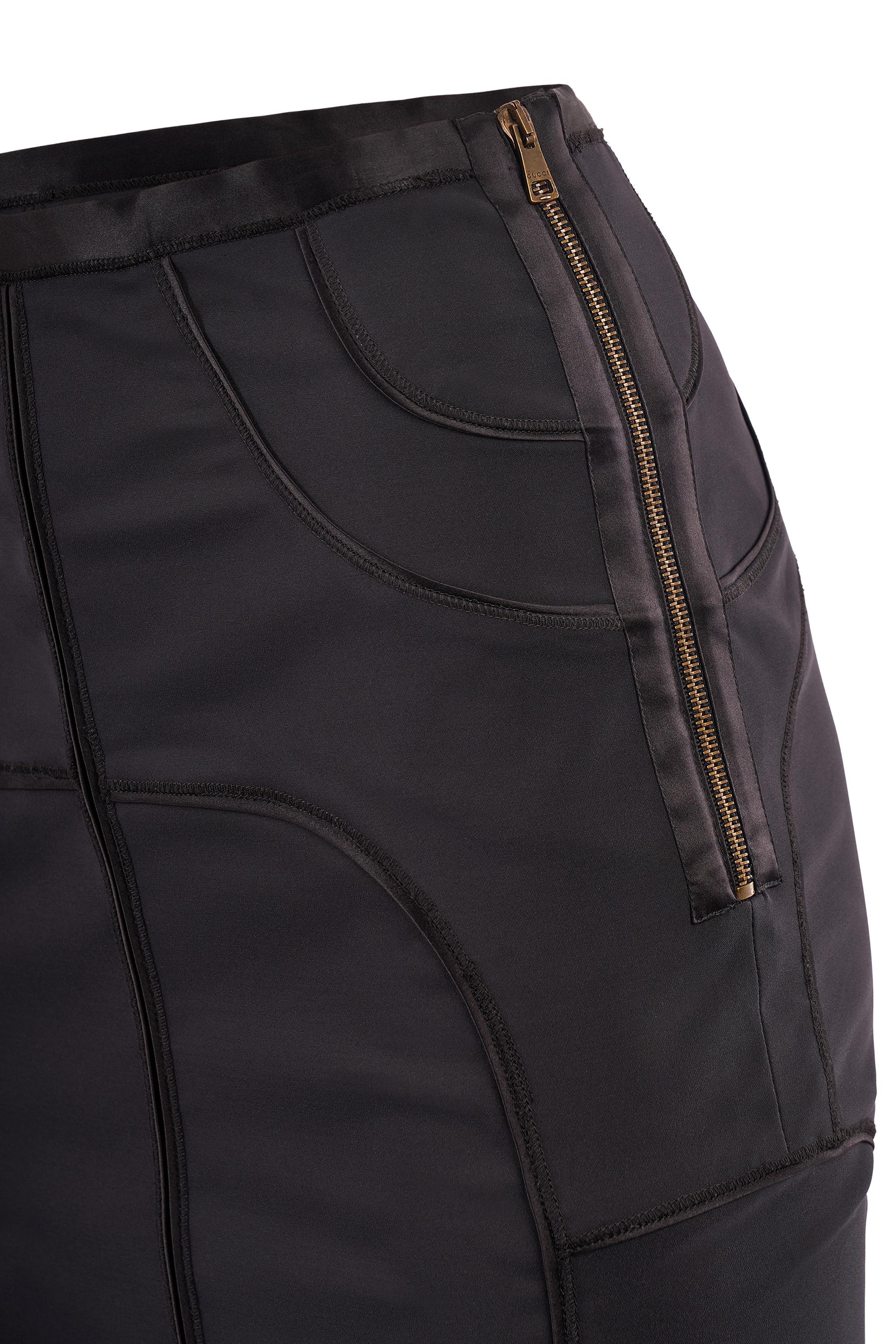 Vintage By Tom Ford A/W 2003 Schwarzer Bleistiftrock von Gucci im Zustand „Hervorragend“ im Angebot in London, GB