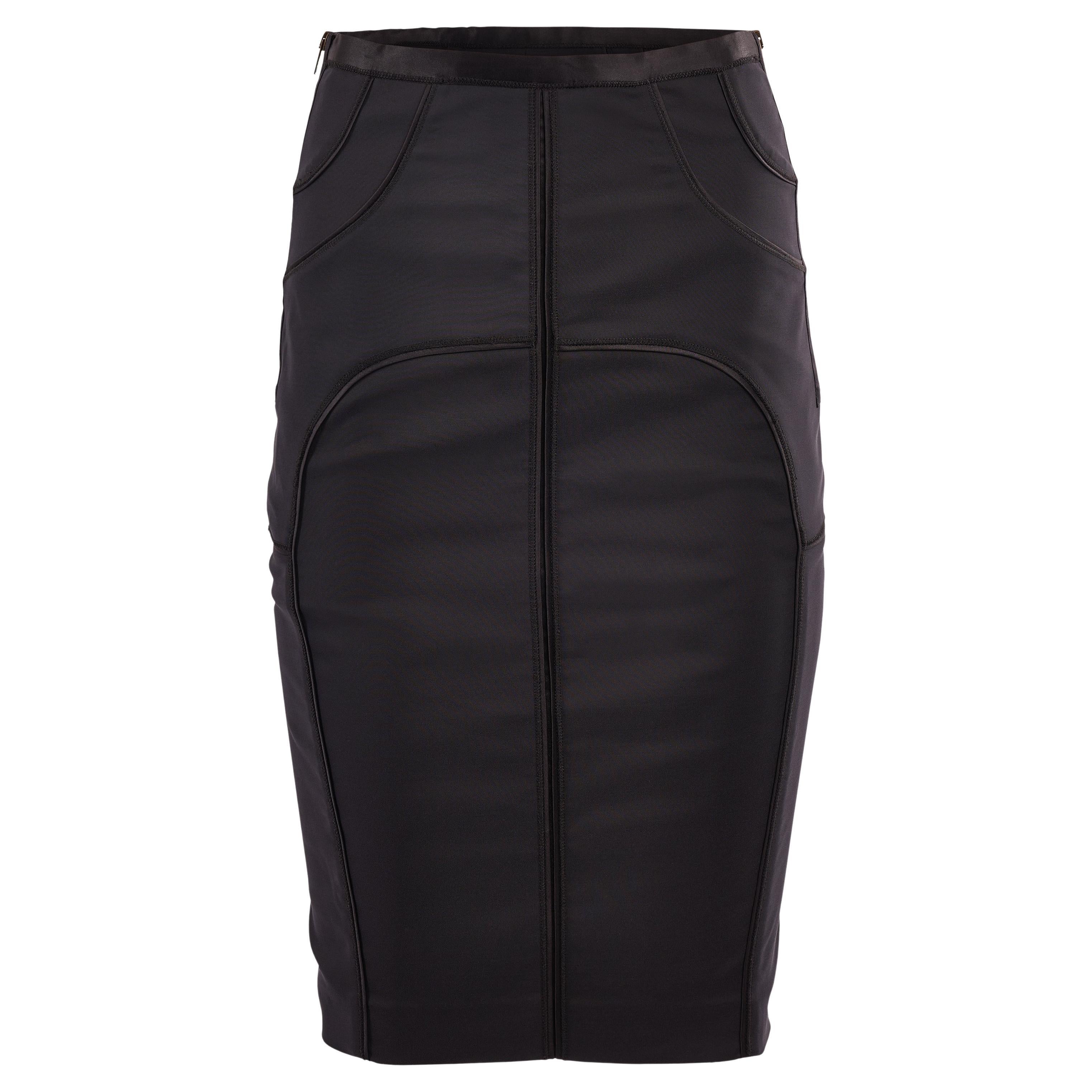 Vintage Gucci By Tom Ford A/W 2003 Black Pencil Skirt (Jupe crayon noire)