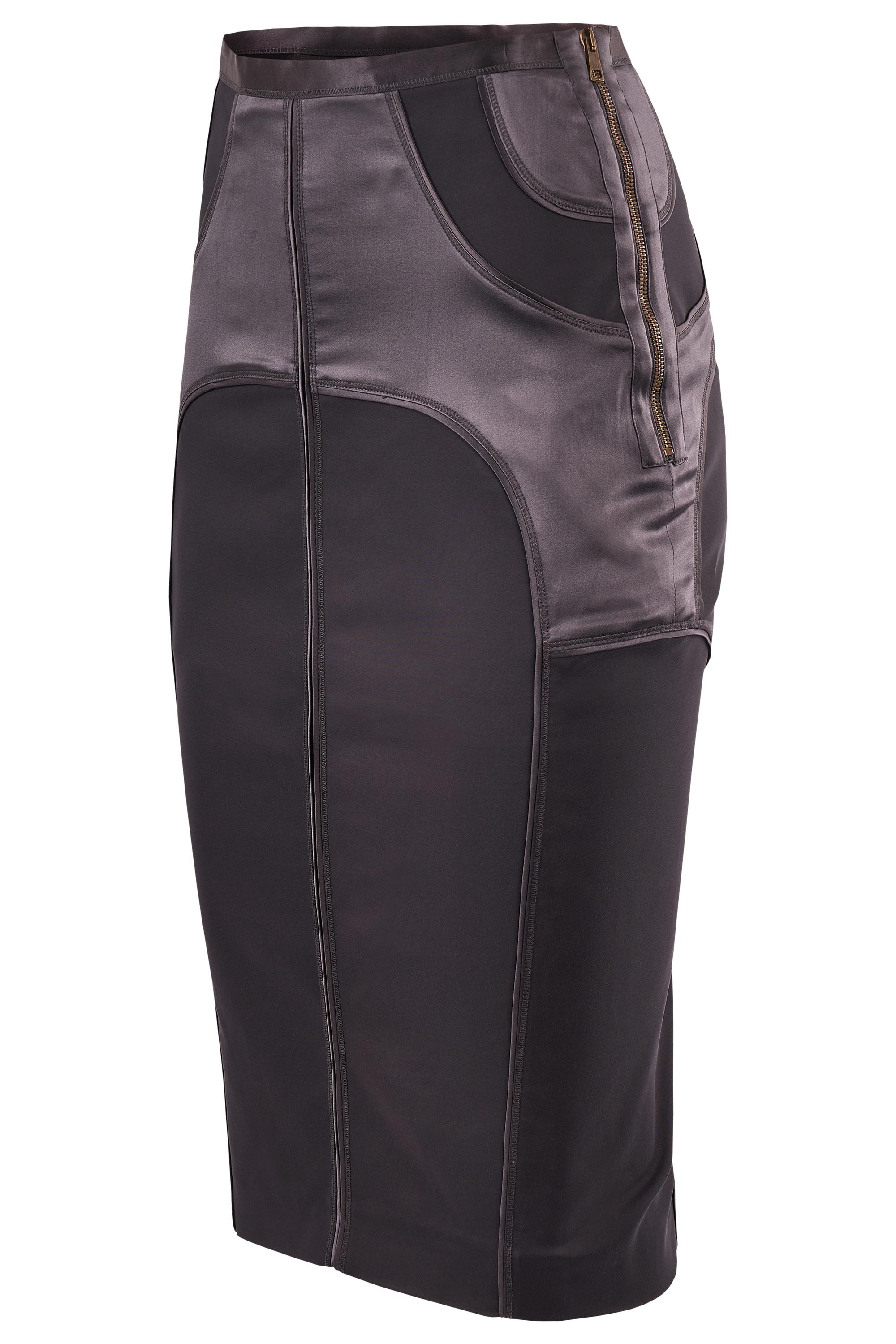 Vintage Gucci by Tom Ford Autumn/Winter 2003 collection, this skirt features a pencil silhouette, crafted from structured dark grey satin fabric with sculptural seam detailing that accentuates the curves of the body, Fastens with two sides zip . In