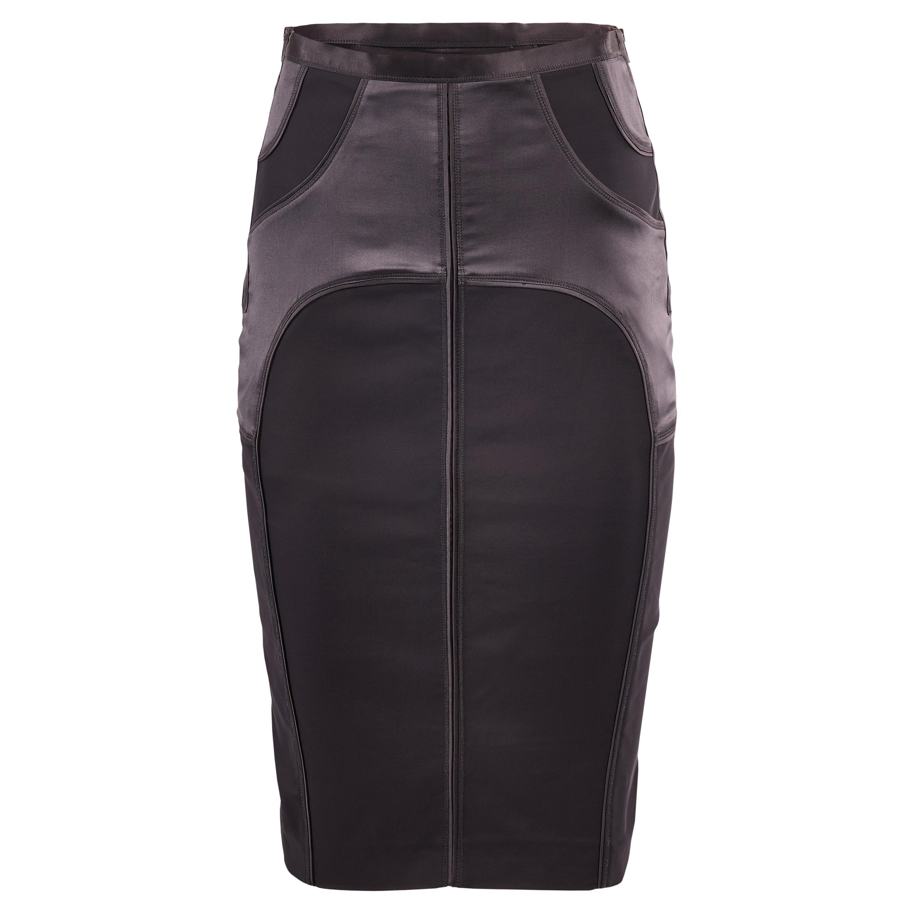 Vintage Gucci By Tom Ford A/W 2003 Grey Satin Pencil Skirt For Sale