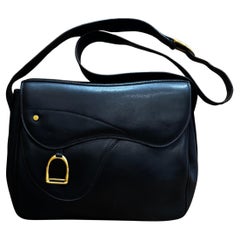 Vintage GUCCI Calfskin Leather Saddle Camera Bag Unisex Mens Black