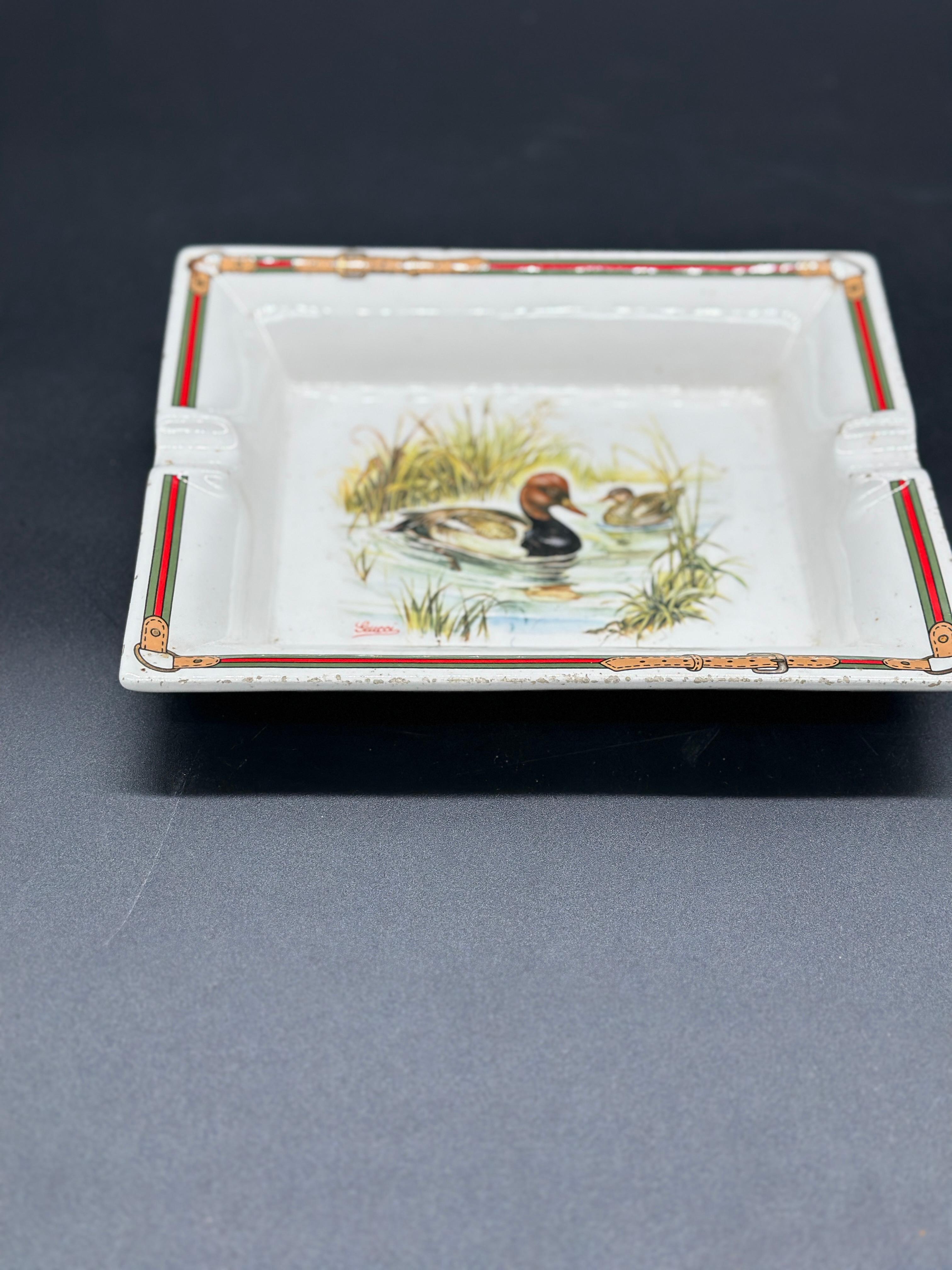 Cenicero de cerámica vintage Gucci años 80 finales del siglo XX en venta