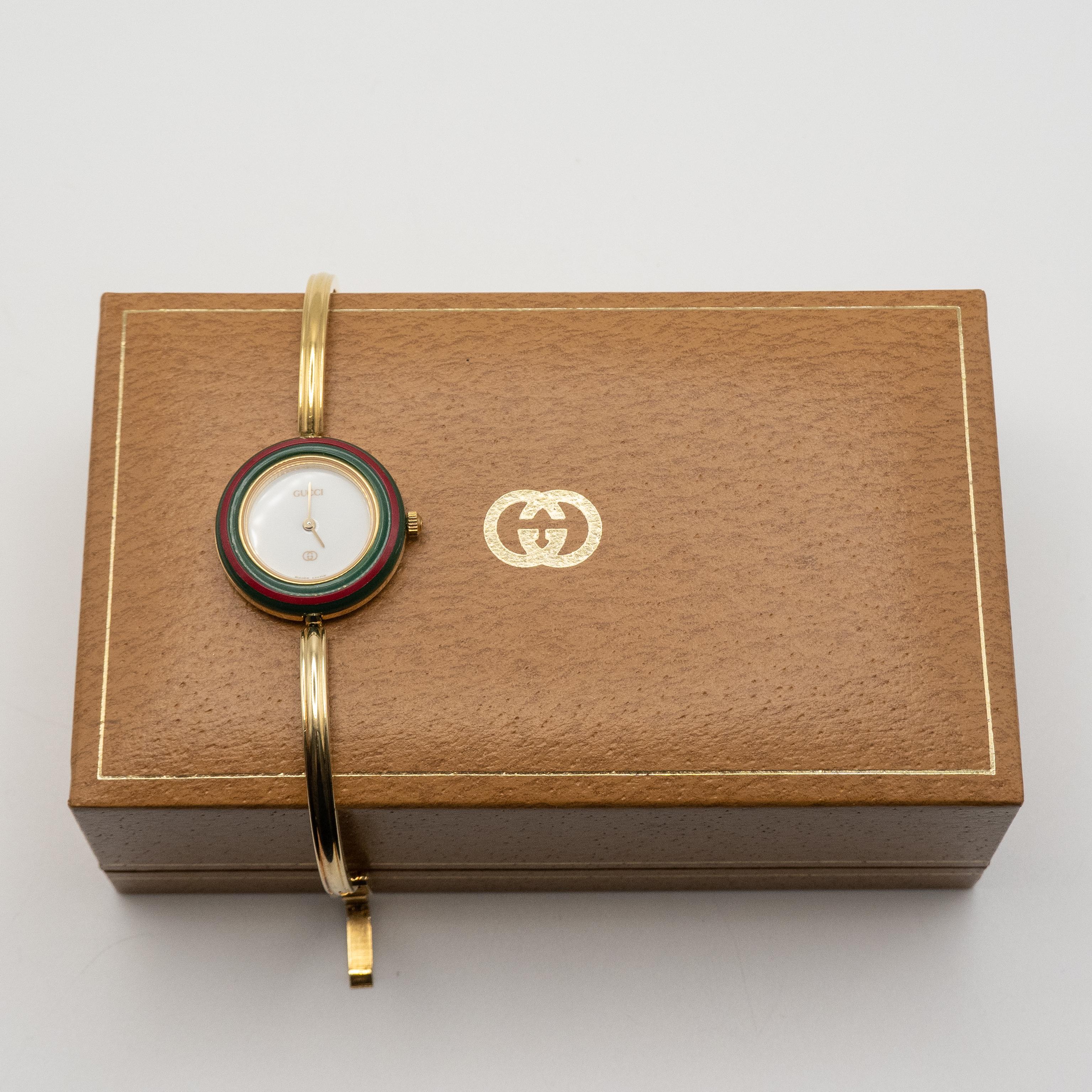 Vintage Gucci Change Bezel Gold Plated Bangle Watch Timepiece Complete Set en venta 3