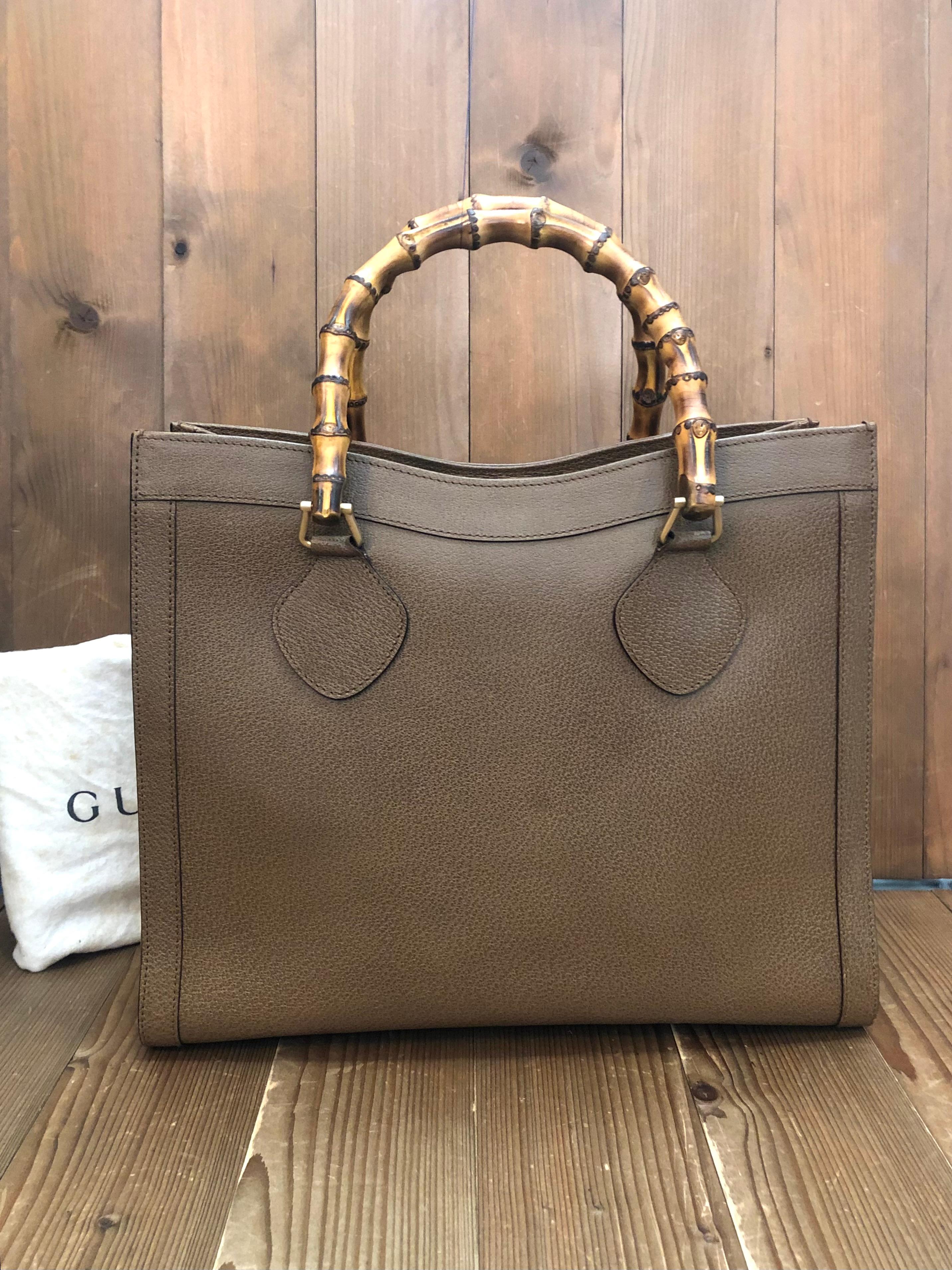 Vintage GUCCI Diana Tote Bamboo Tote Bag Leather Brown/Green (Medium) In Good Condition For Sale In Bangkok, TH