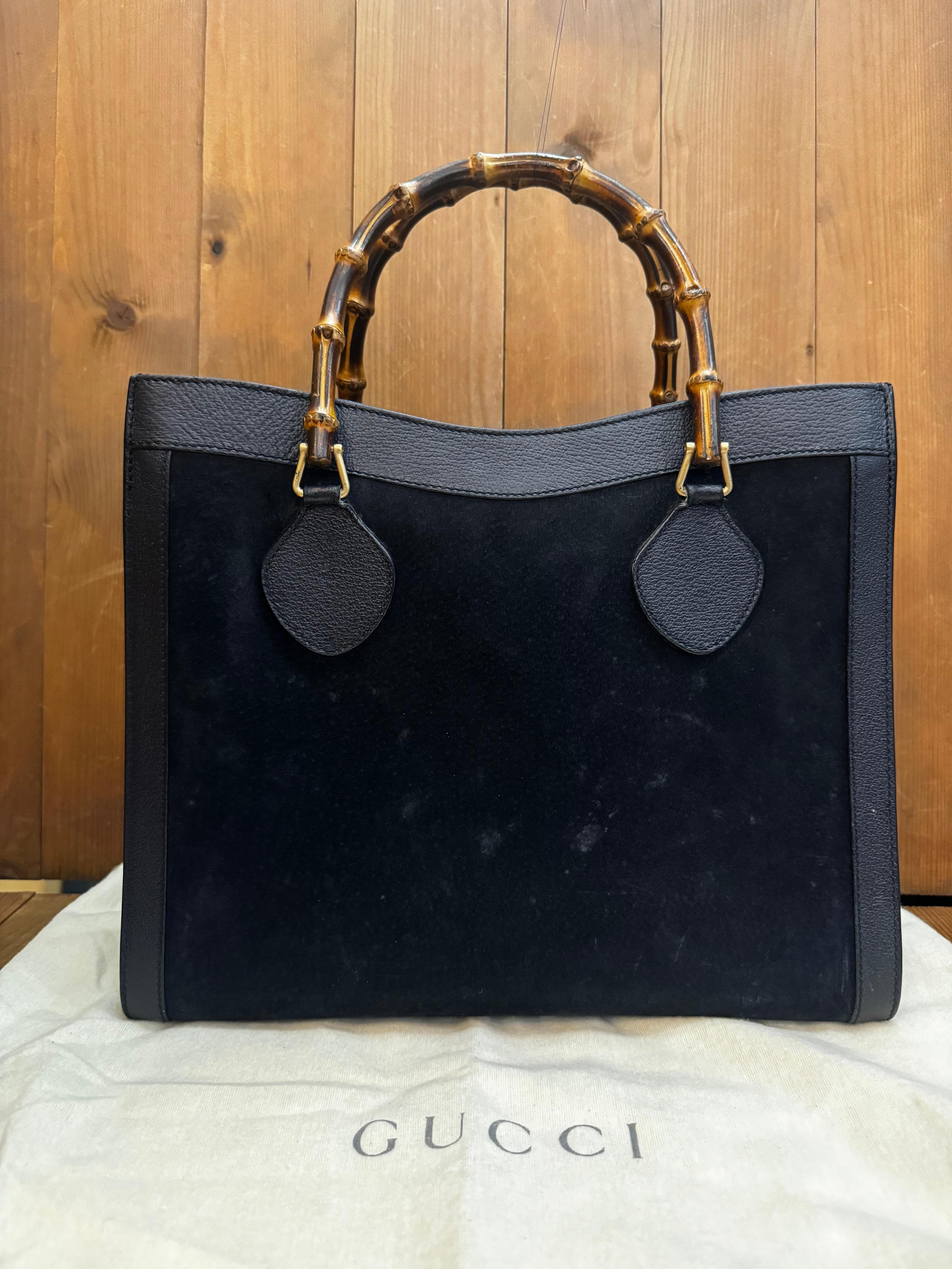 Vintage GUCCI Diana Tote Bamboo Tote Bag Nubuck Leather Navy (Medium) In Good Condition For Sale In Bangkok, TH