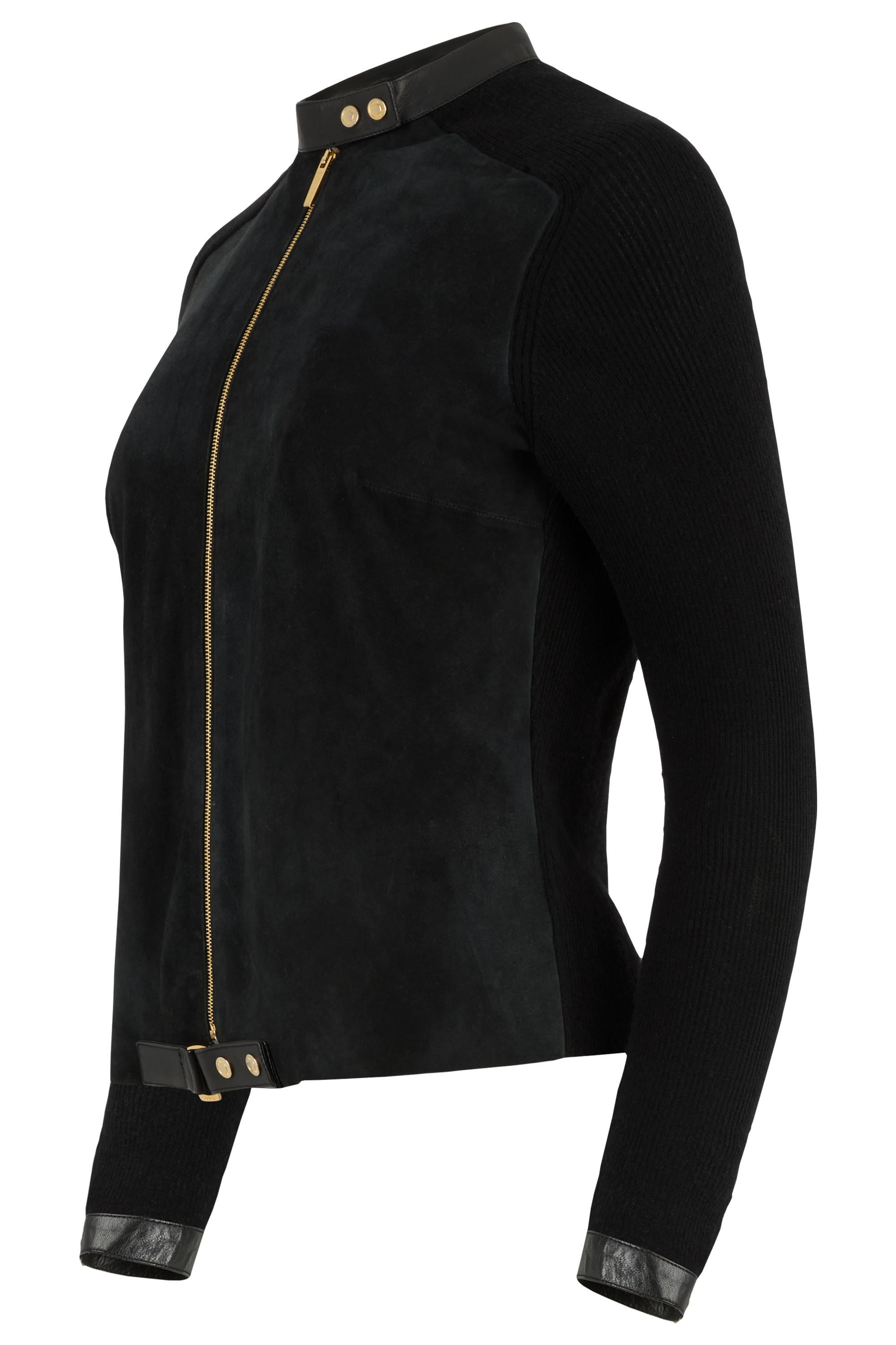 Vintage Gucci F/W 2000 by Tom Ford black knit and leather light zip up jacket.  cette  La veste est composée de cuir et de cachemire.  avec des bordures en cuir souple noir sur l'encolure et les ourlets. Détails de la fermeture éclair et de la