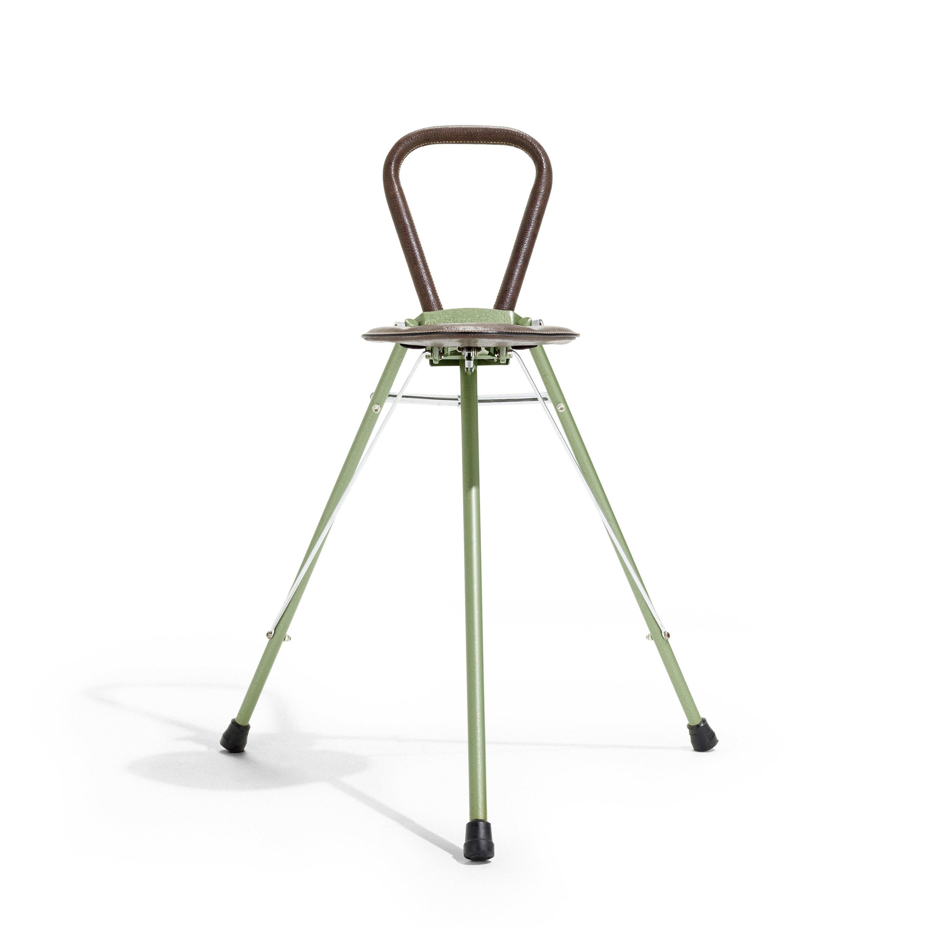 How chic is this vintage Gucci stool. And it folds up and converts into a cane for hiking around in style.

Signed to underside ‘Made in Italy by Gucci’.