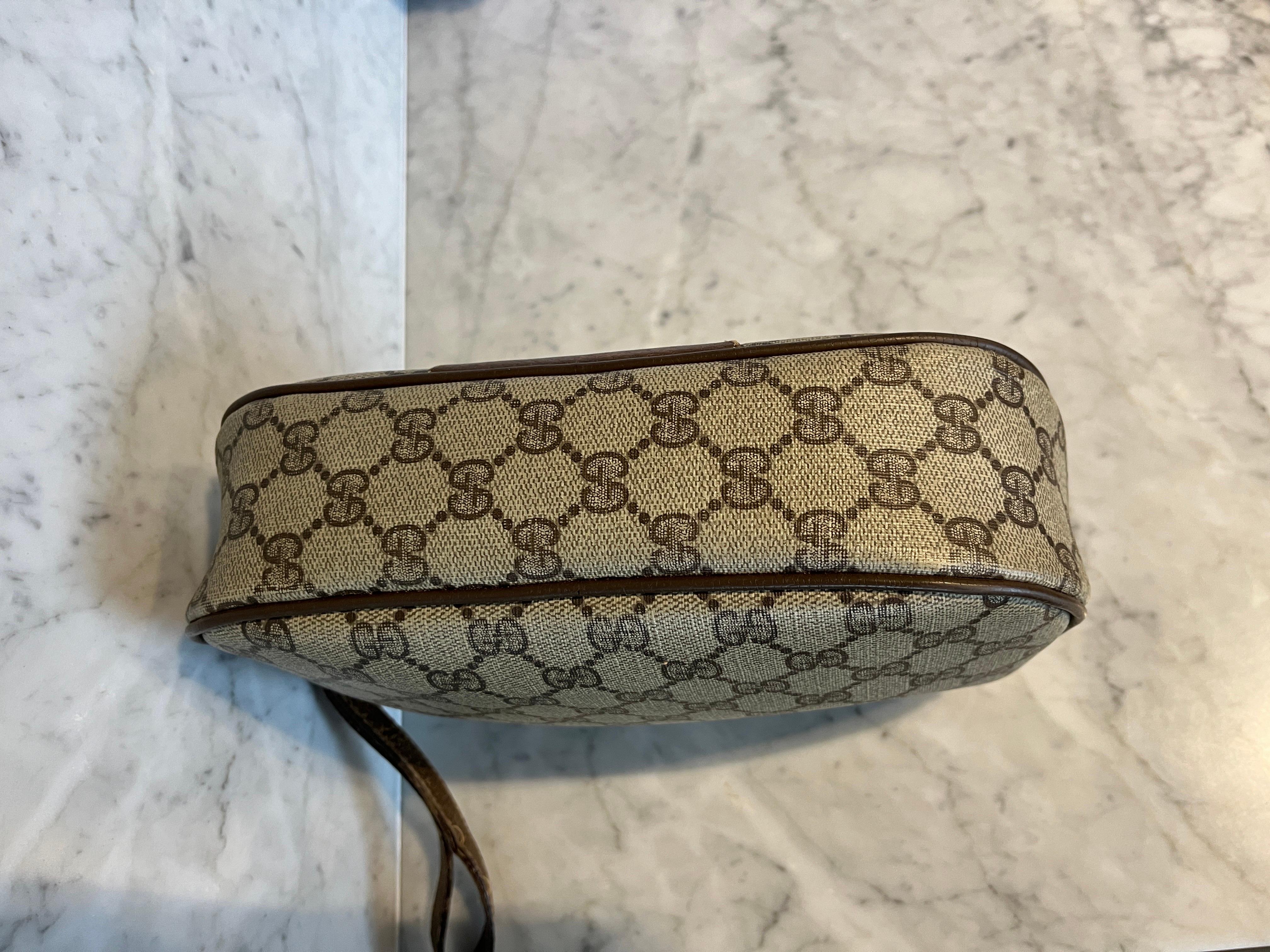Vintage GUCCI GG PLUS Pouch Bag In Fair Condition For Sale In COLLINGWOOD, AU