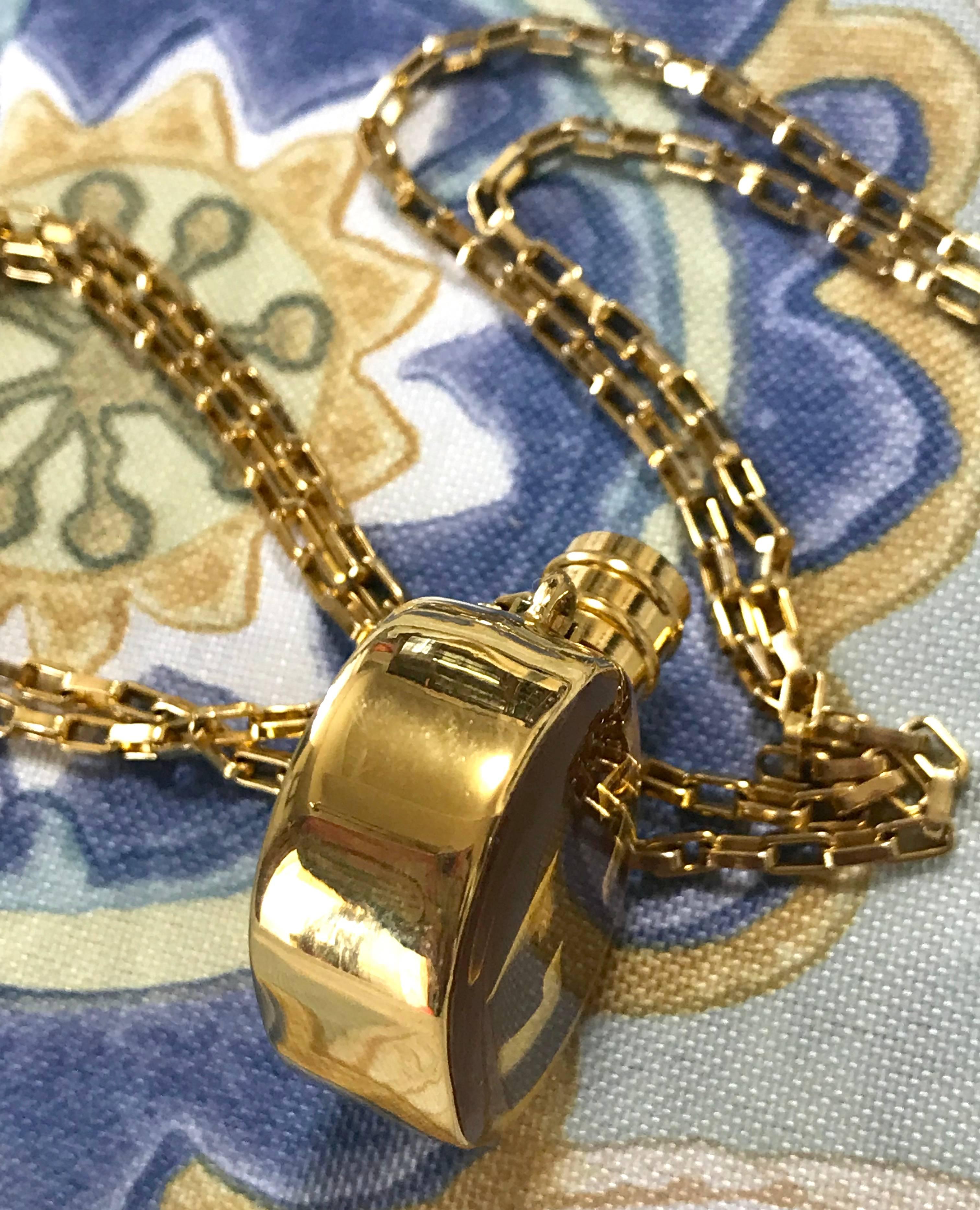 Gucci Vintage gold / brown round shape perfume bottle necklace with brown motif  In Good Condition In Kashiwa, Chiba