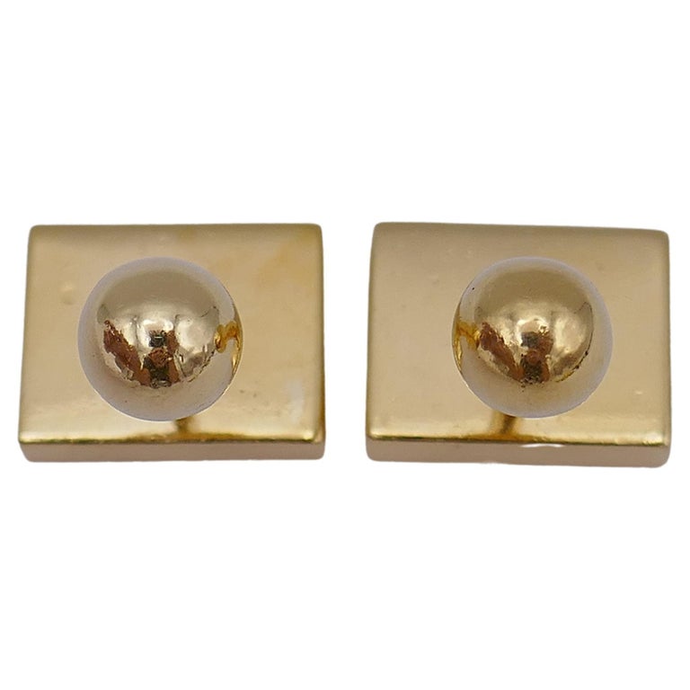 Vintage Gucci Gold Cufflinks with Onyx For Sale at 1stDibs