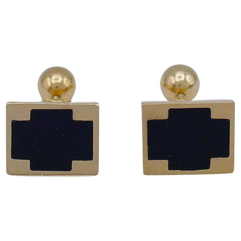 Vintage Gucci Gold Cufflinks with Onyx For Sale at 1stDibs