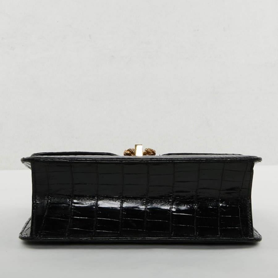 Women's or Men's Vintage GUCCI Handbag in Alligator