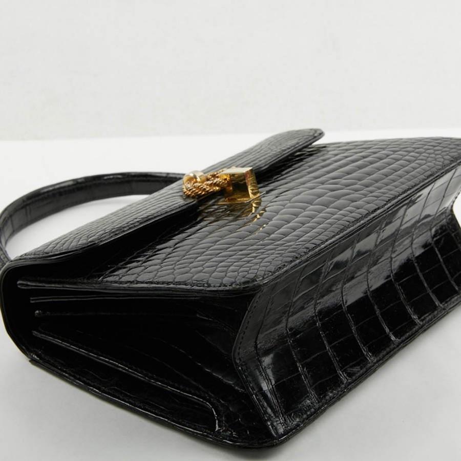 Vintage GUCCI Handbag in Alligator  For Sale 1