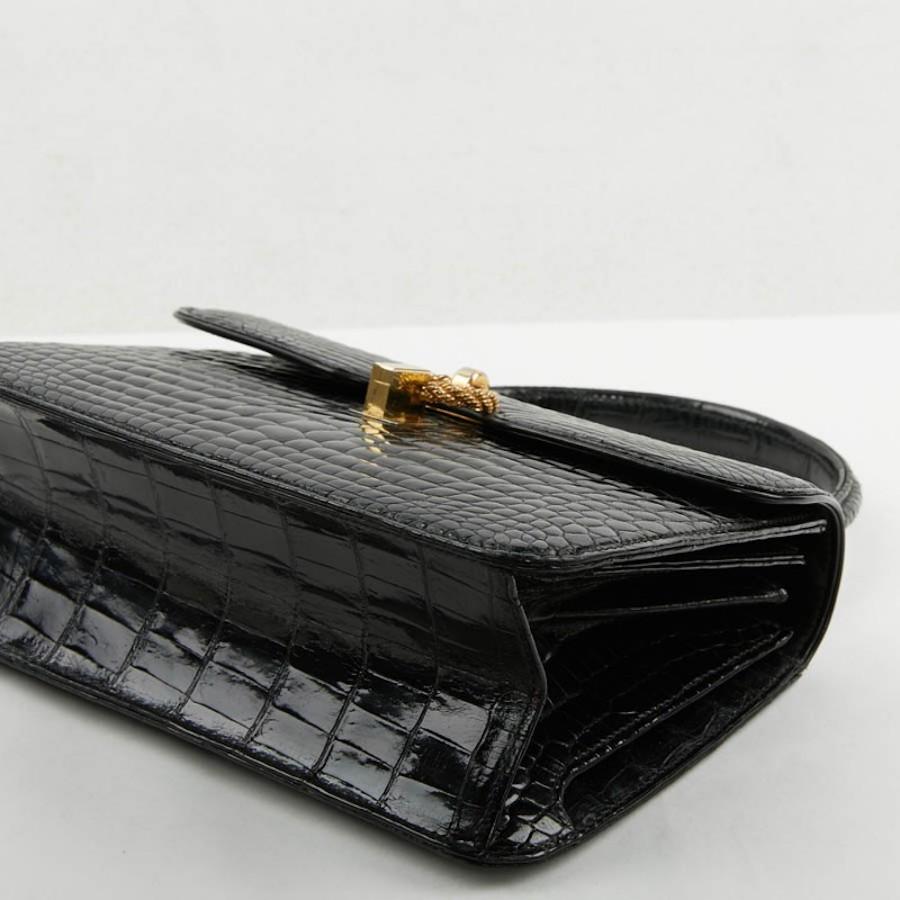 Vintage GUCCI Handbag in Alligator  For Sale 2
