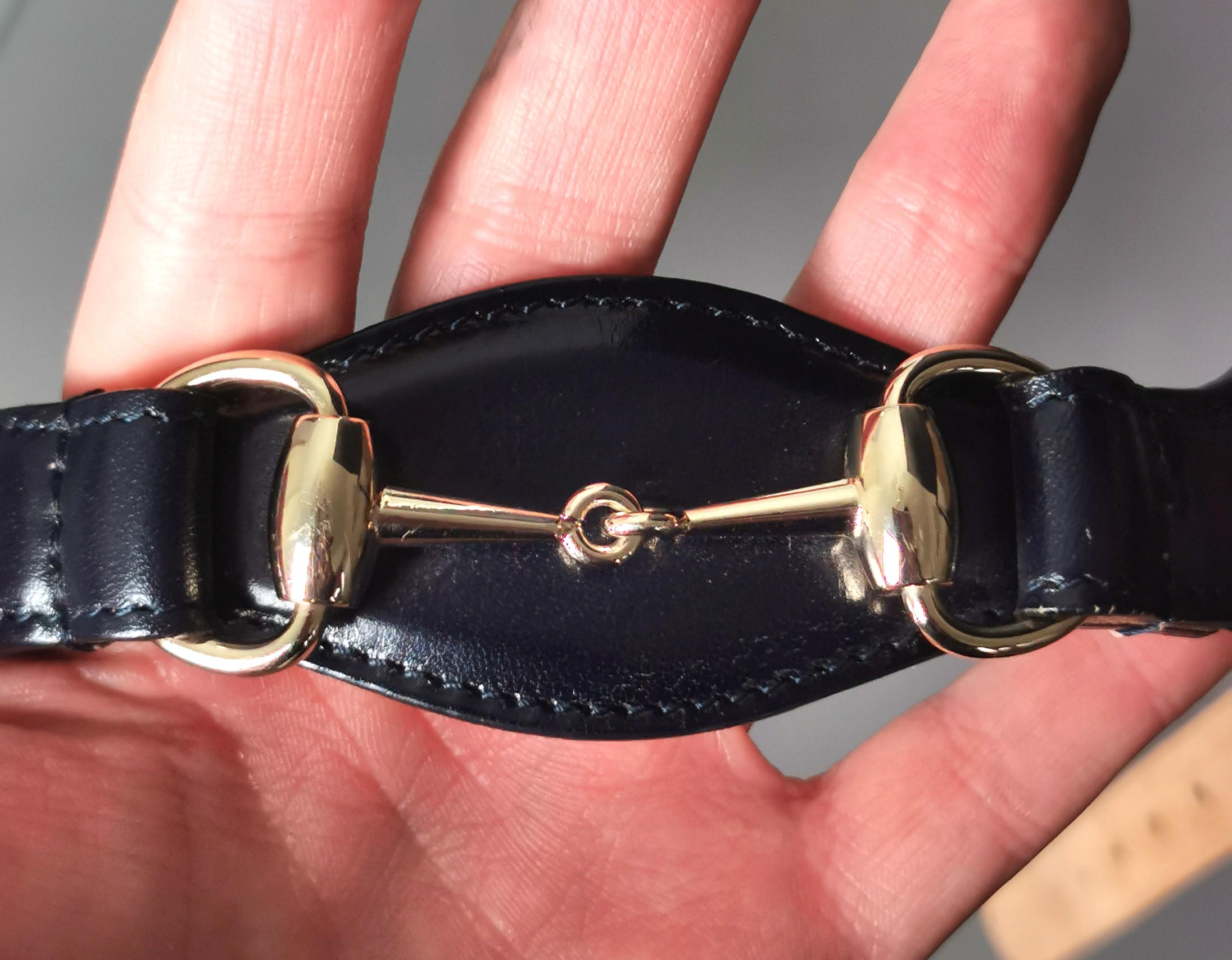 Vintage Gucci Horsebit-Gürtel, marineblaues Leder und Streifen Canvas  im Angebot 9