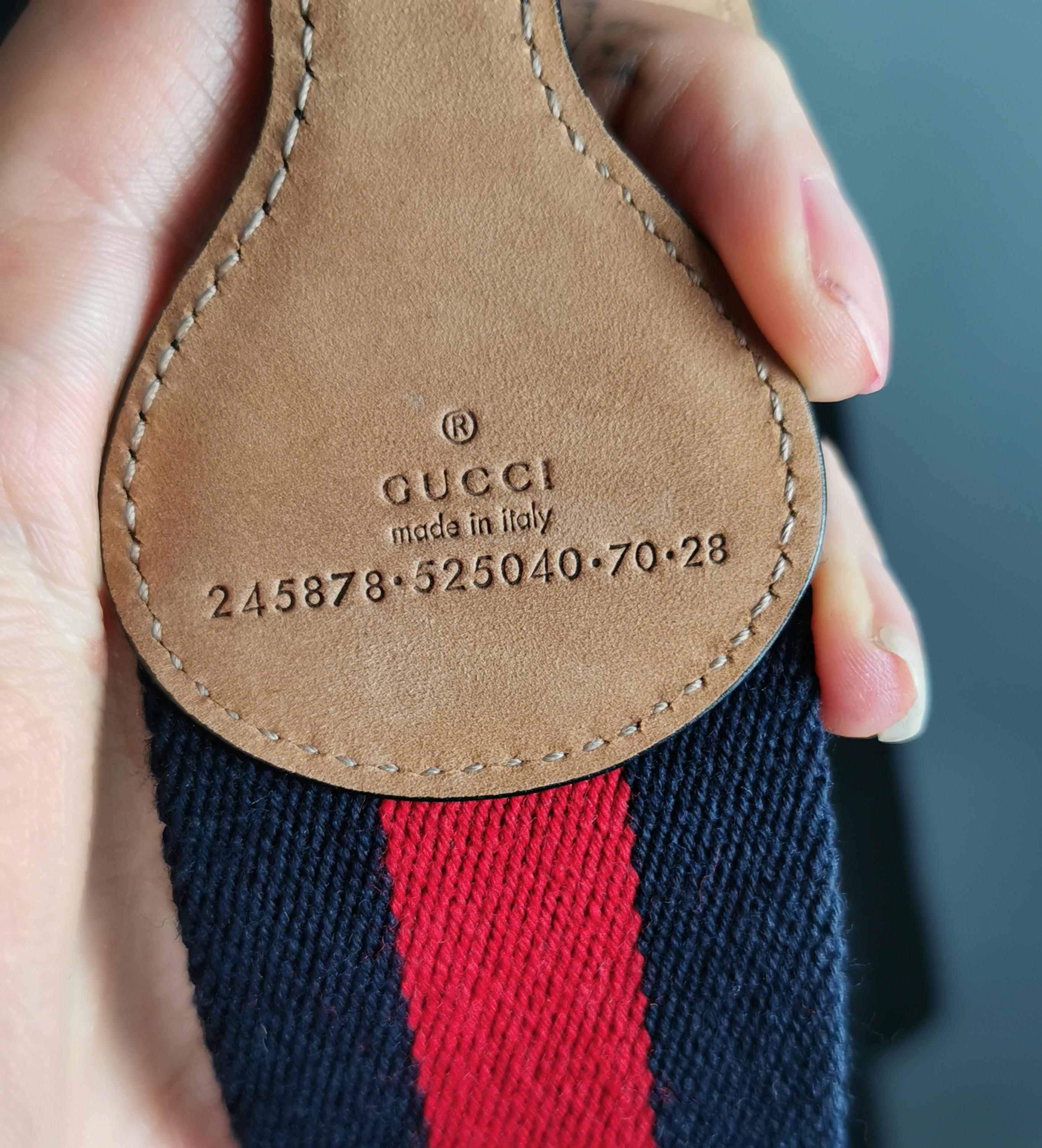 Vintage Gucci Horsebit belt, navy leather and stripe canvas  For Sale 1