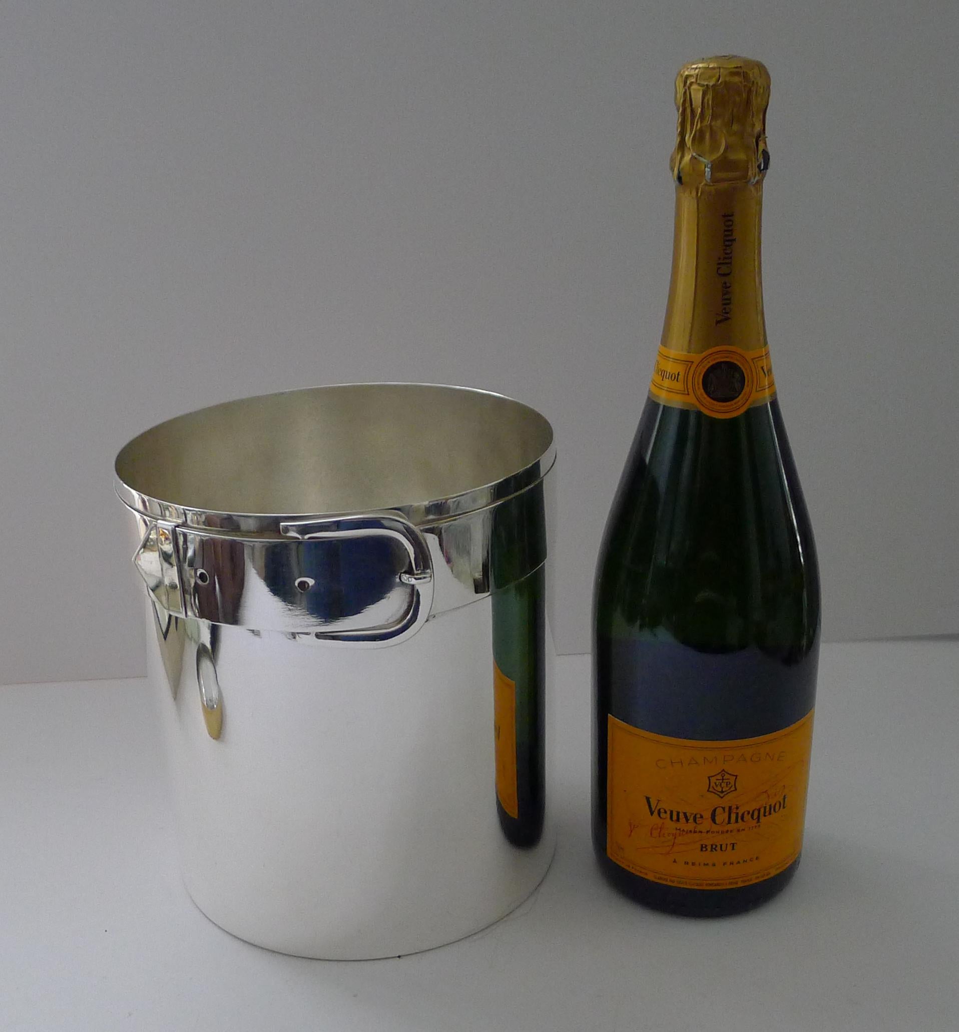 Vintage Gucci, Italia - Raro dispenser per vino / secchiello per champagne - Cintura e fibbia In condizioni buone in vendita a Bath, GB
