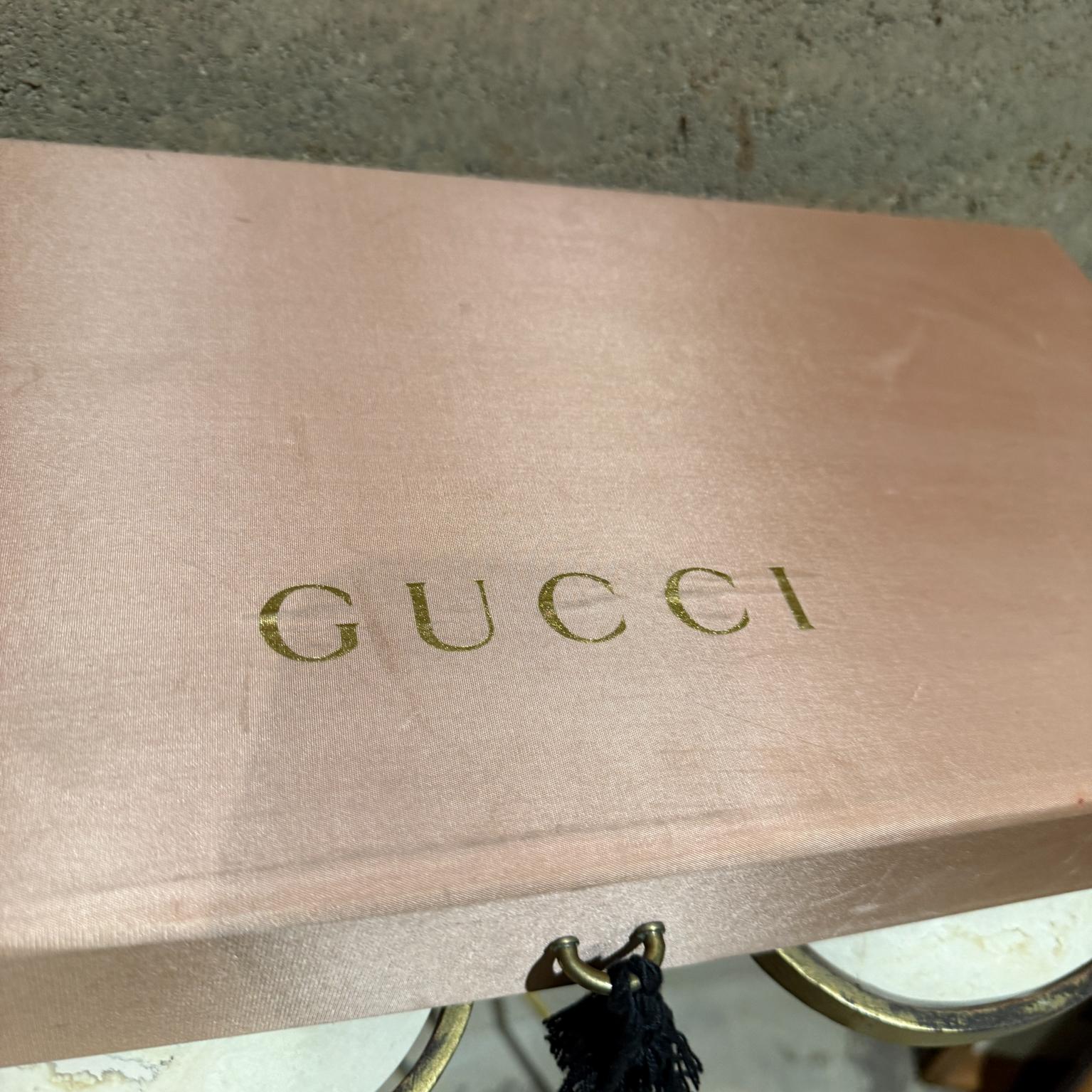 Vintage Gucci Makeup Box Lipstick Vault Beveled Mirror In Good Condition For Sale In Chula Vista, CA
