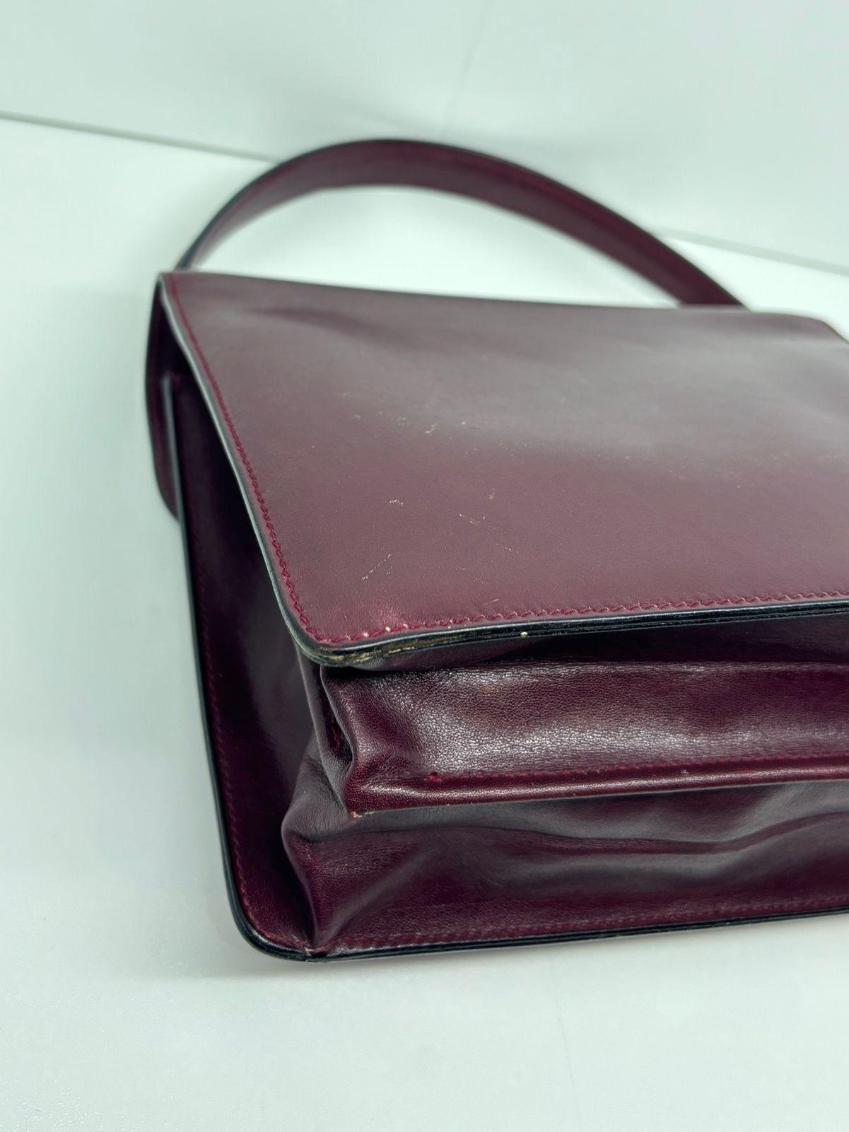 Vintage Gucci Maroon Smooth Leather Top Handle Turn-Lock Bag For Sale 5