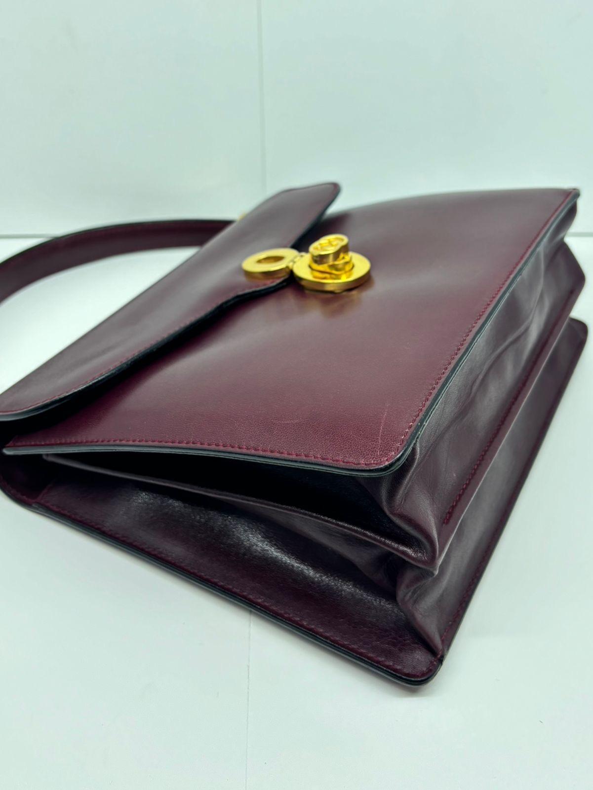Vintage Gucci Maroon Smooth Leather Top Handle Turn-Lock Bag For Sale 4