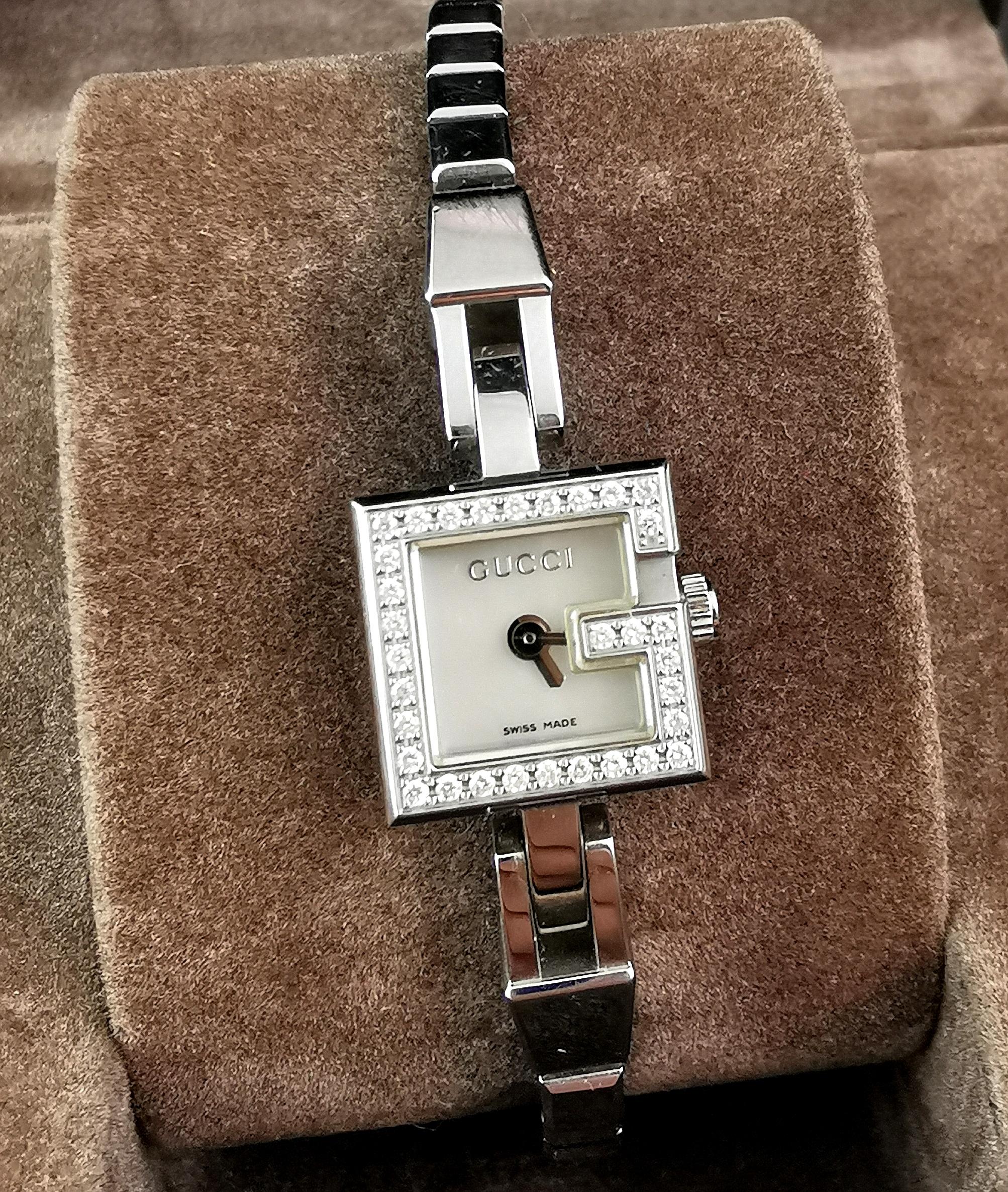 Vintage Gucci Mini G ladies diamante watch, wristwatch  In Good Condition In NEWARK, GB