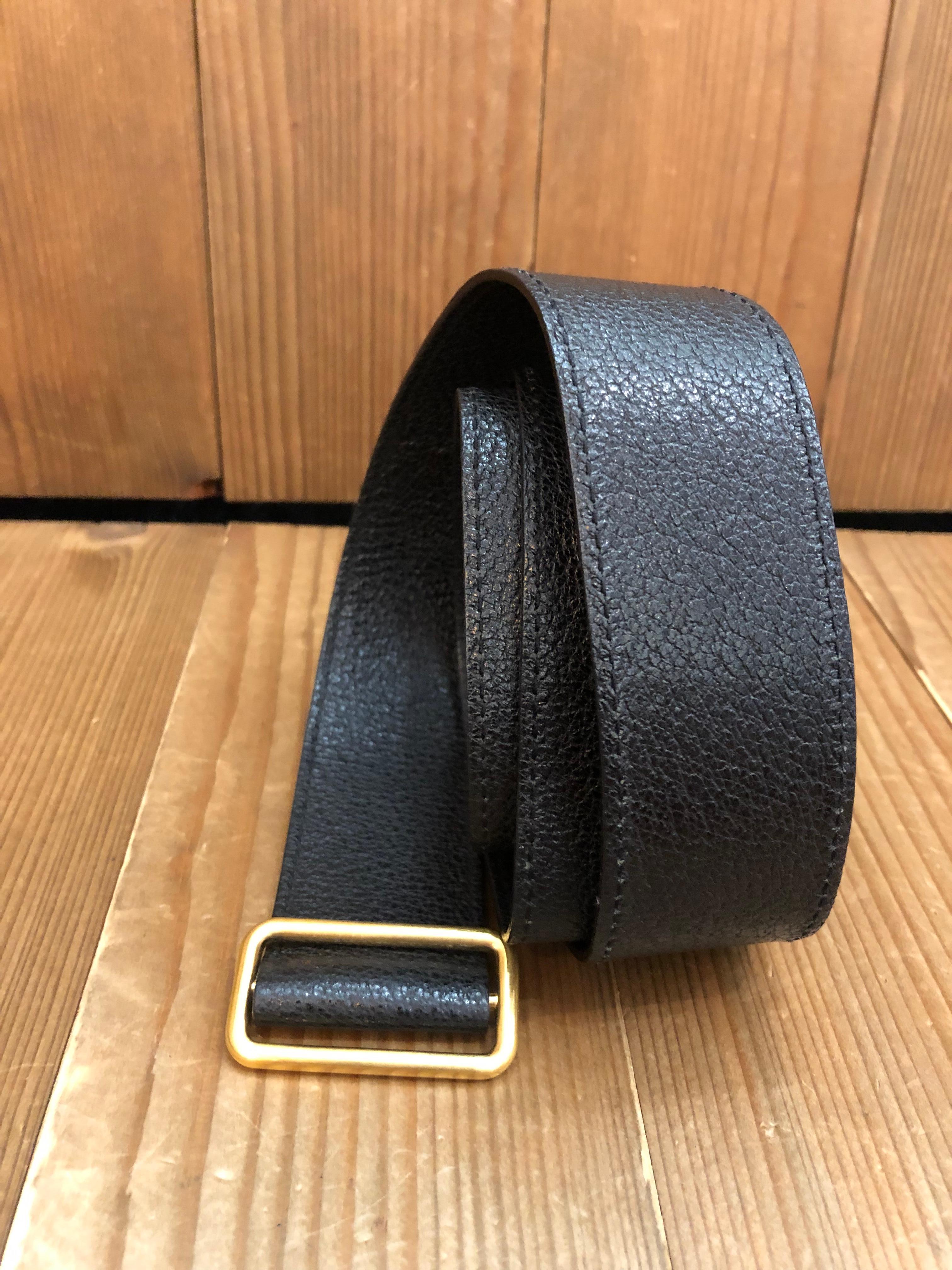 1990s Vintage GUCCI Mini Nubuck Leather Two-Way Saddle Crossbody Belt Bag Black  5