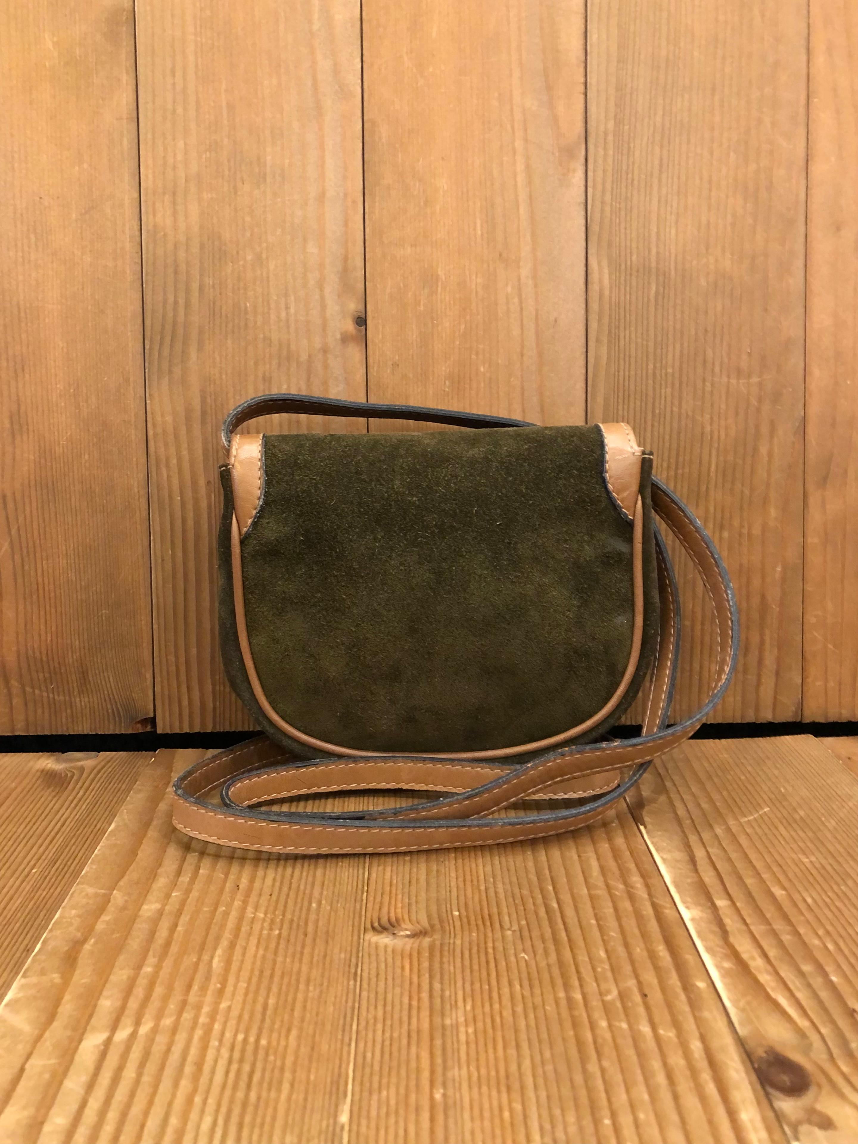 Vintage GUCCI Mini Suede Leather Crossbody Bag Brown In Fair Condition In Bangkok, TH