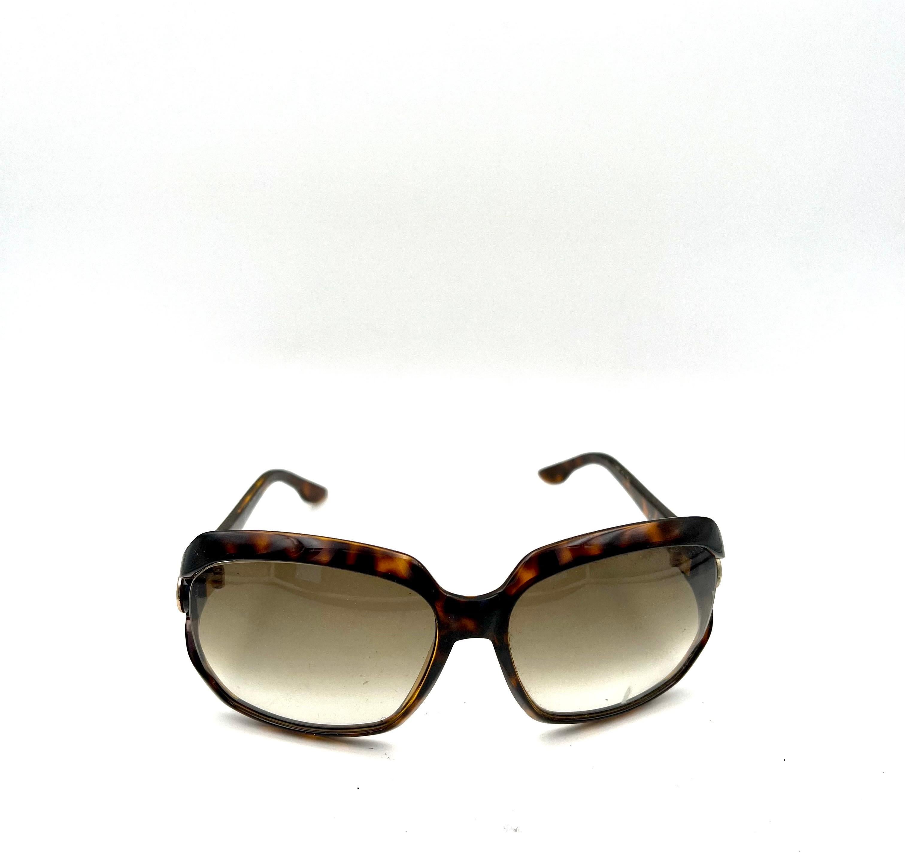20th Century Vintage Gucci Model 125 GG 3110/s Sunglasses 1980's Made in Italy