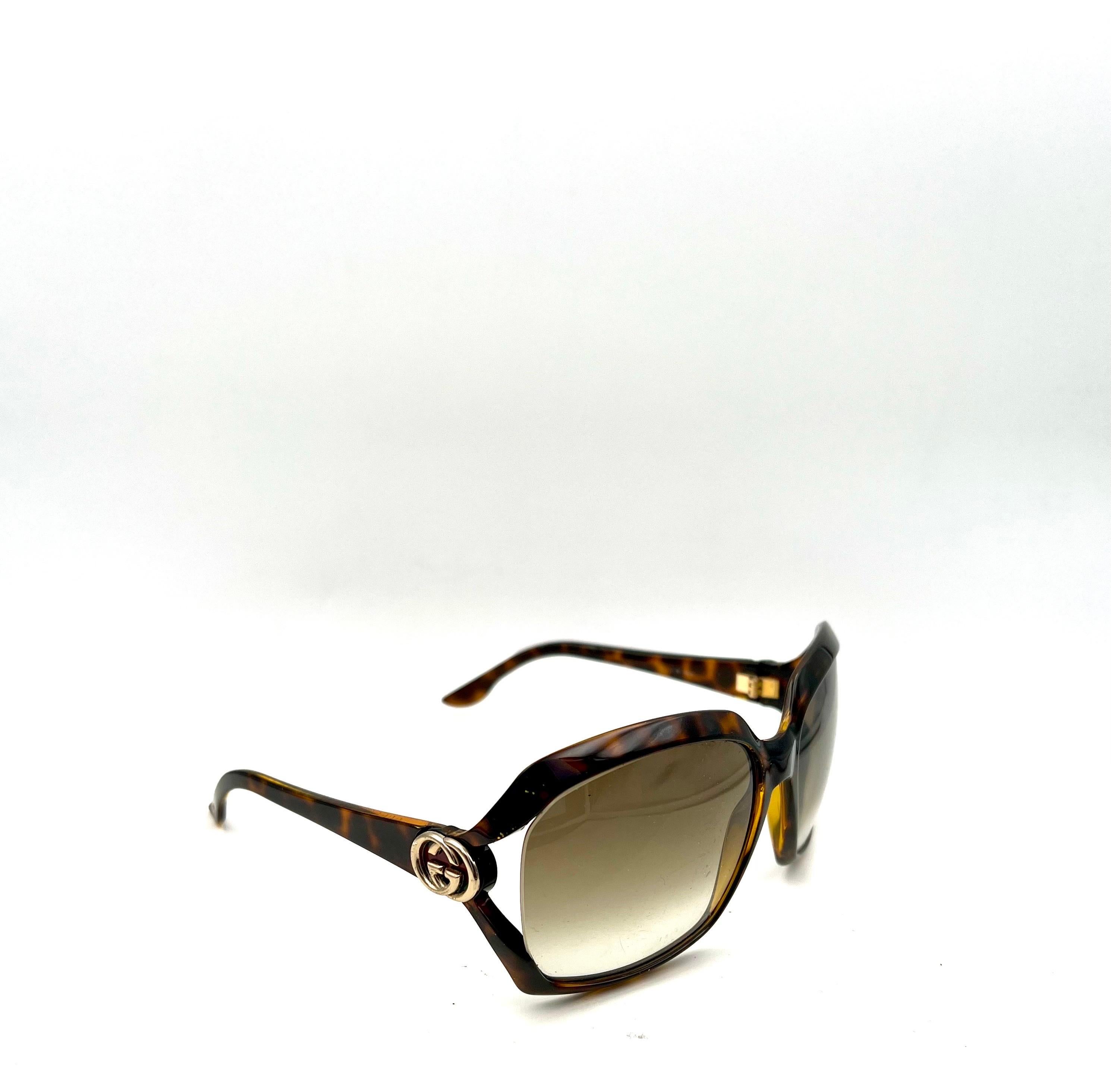 Resin Vintage Gucci Model 125 GG 3110/s Sunglasses 1980's Made in Italy