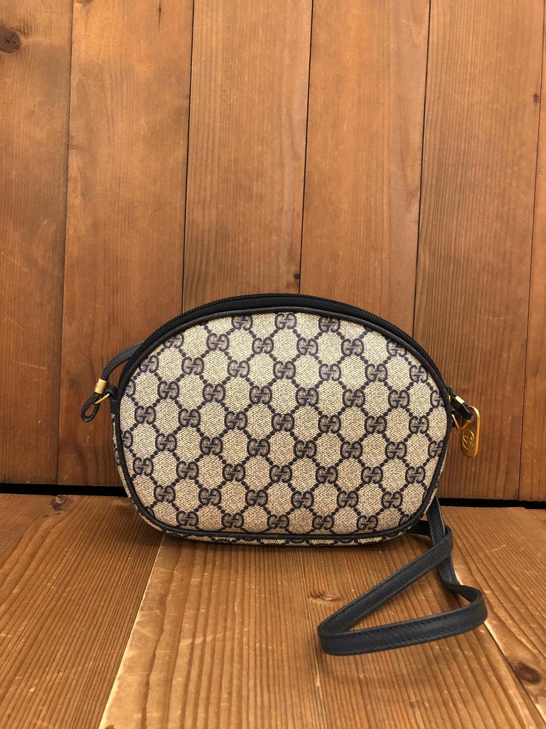 Vintage GUCCI Monogram Canvas Crossbody Bag Navy For Sale at 1stDibs
