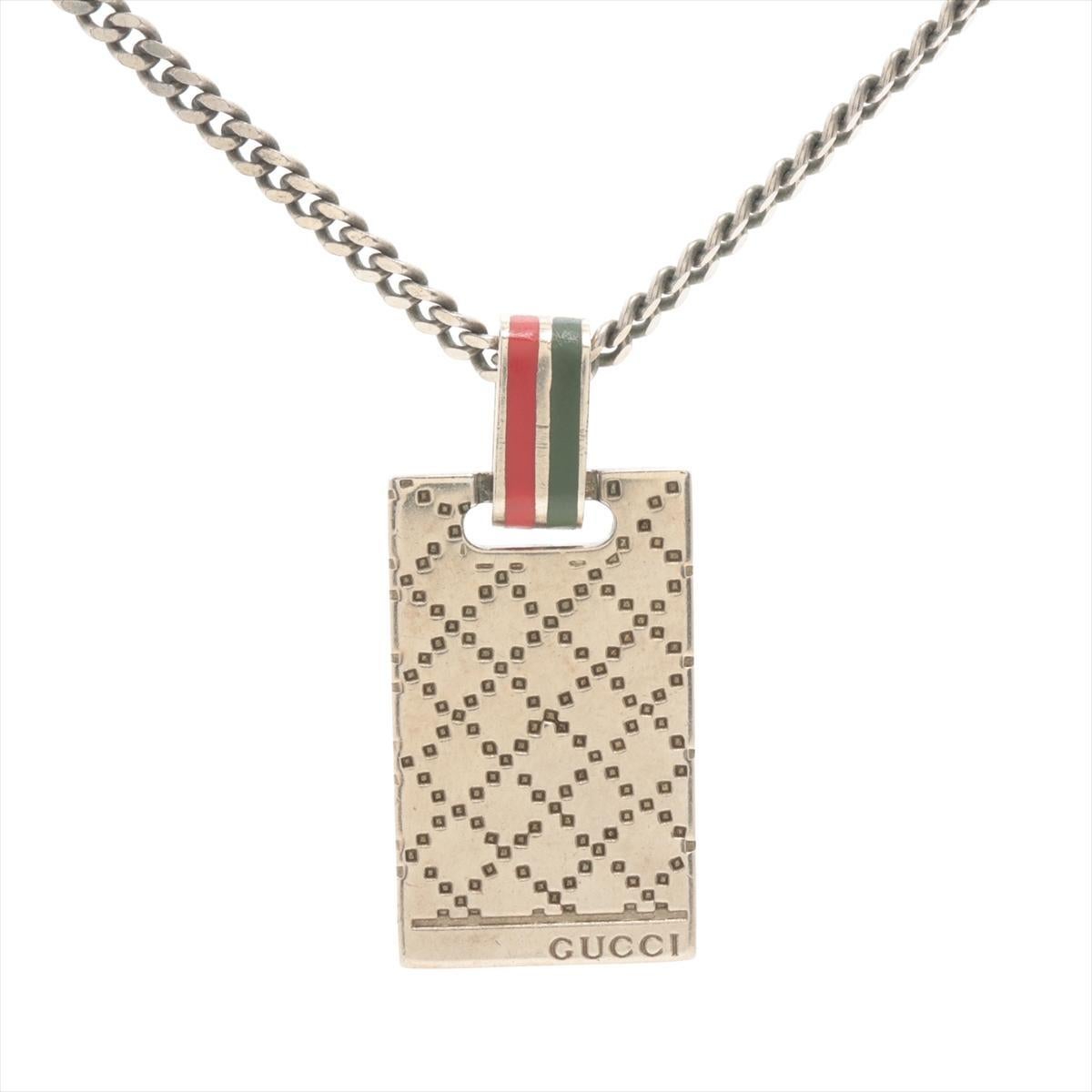 Genuine Gucci Pendant and Necklace

Diamantissima Collection

Sterling Silver 925

Condition: Has some patina.

21in Chain Length
