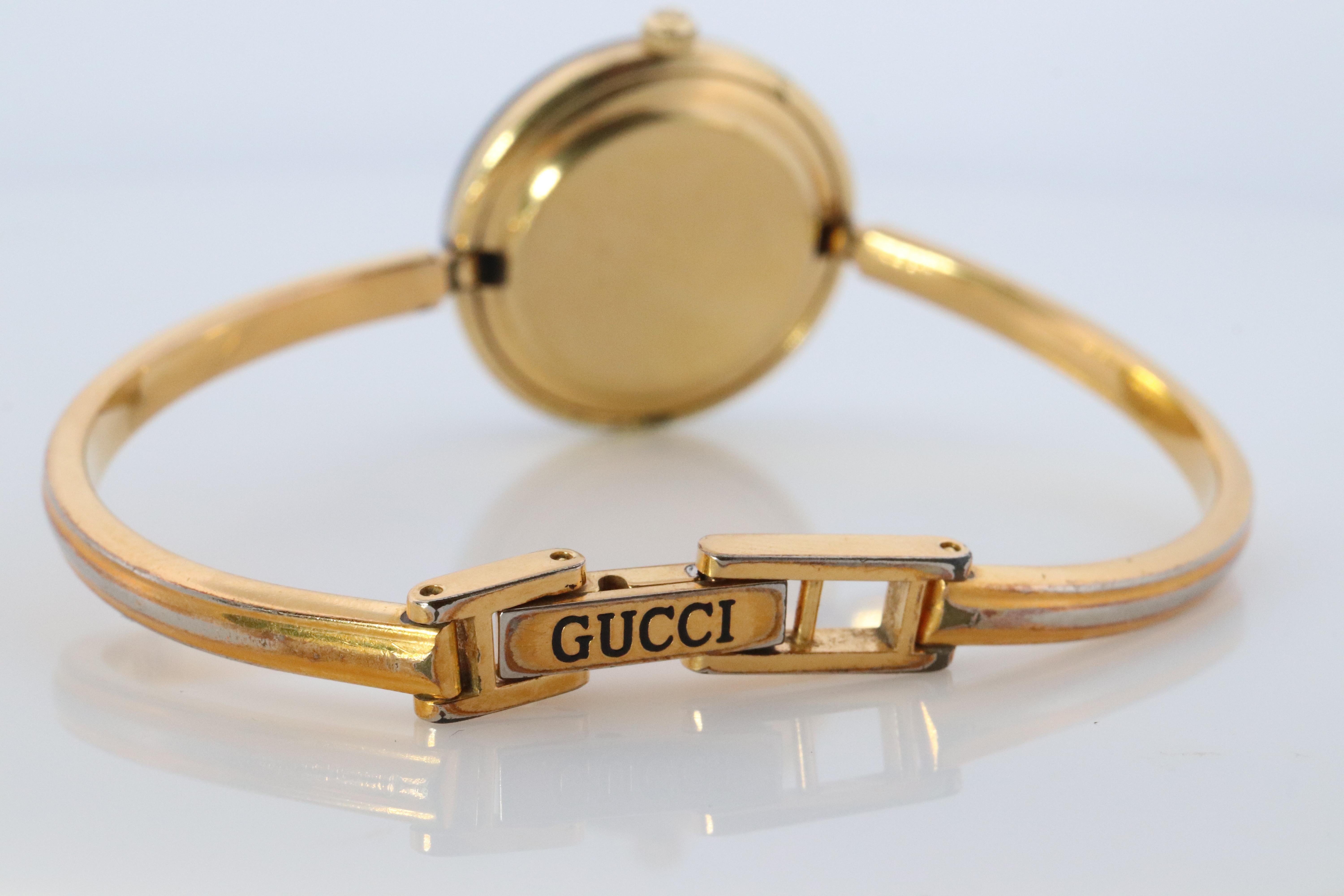 Women's Vintage GUCCI Quartz 11/12  Watch. Gucci Ladies Bangle Interchange Bezel watch For Sale