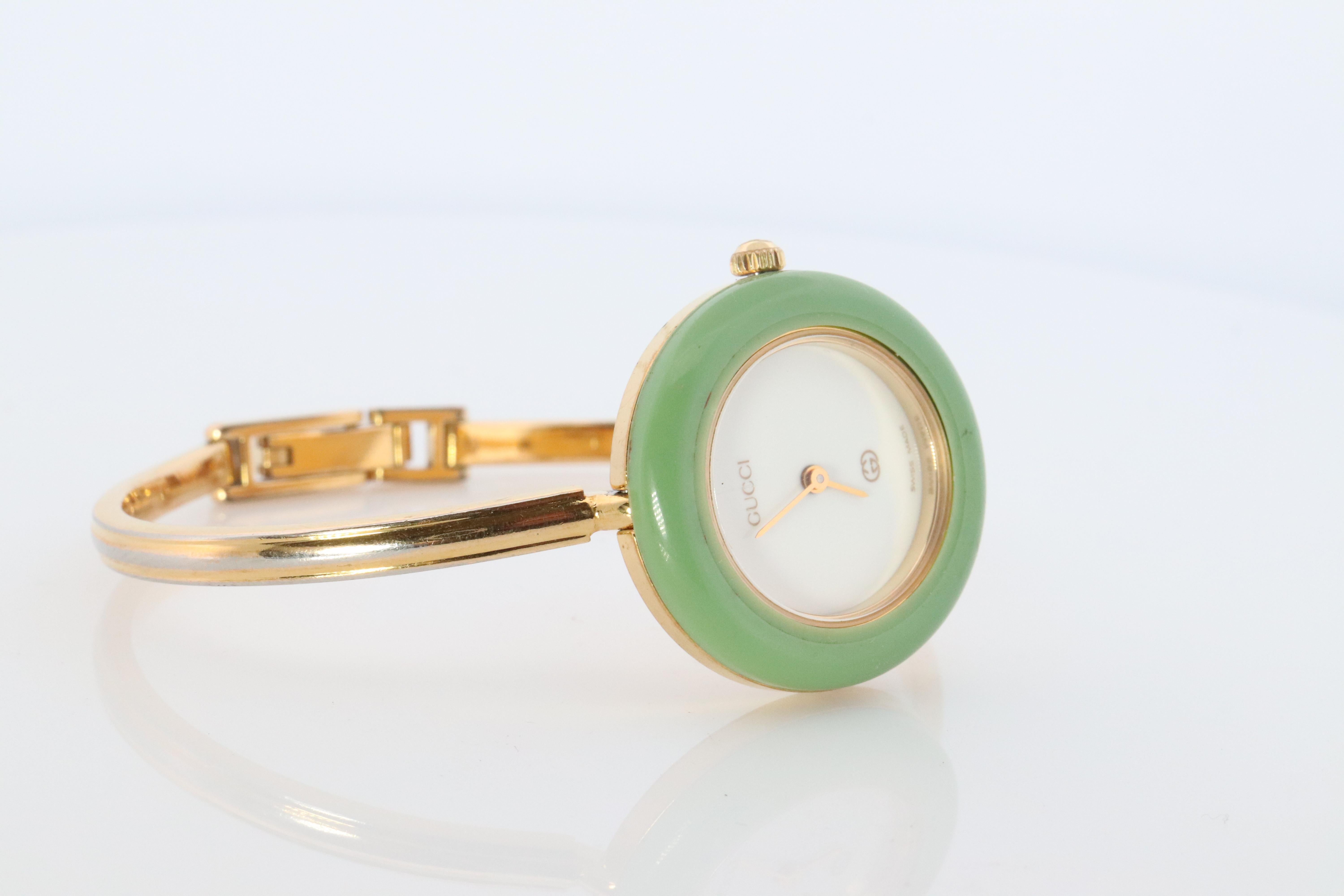 Vintage GUCCI Quartz 11/12  Watch. Gucci Ladies Bangle Interchange Bezel watch For Sale 3