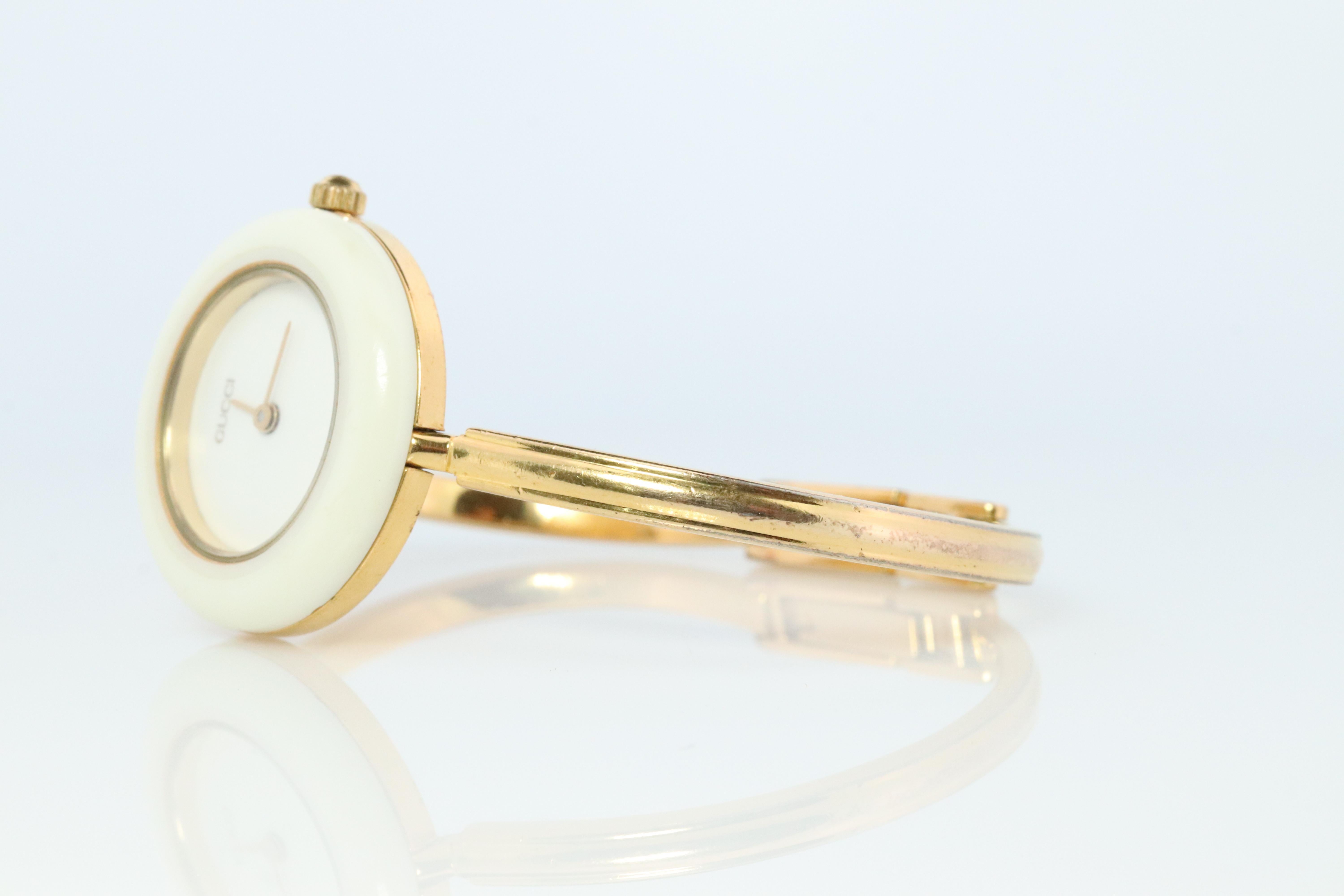 Women's Vintage GUCCI Quartz 11/12.2  Watch. Gucci Ladies Bangle Interchange Bezel watch