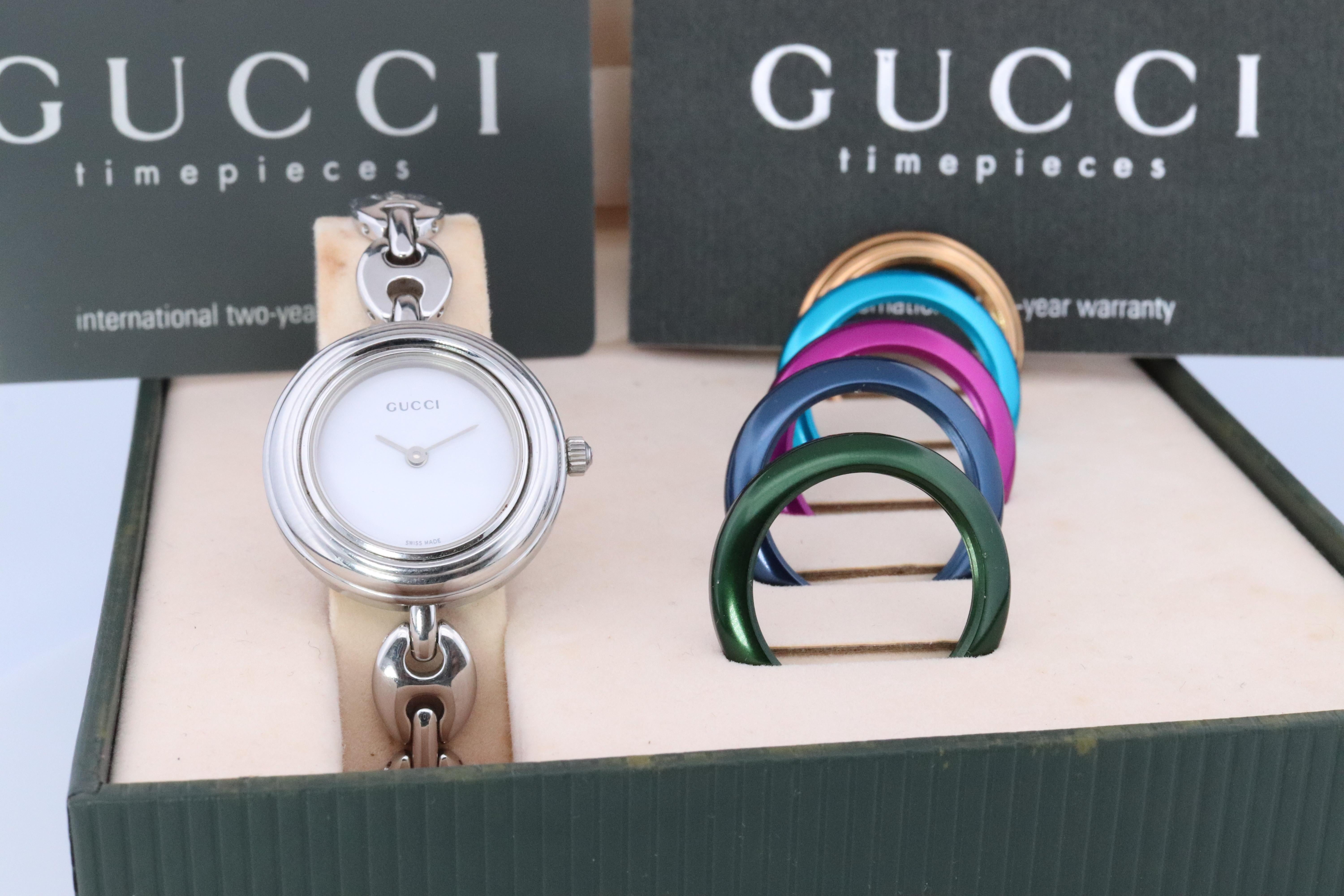 Vintage GUCCI Quarz 11/12.2L Uhr. Gucci Damen Silber Lünette Farben Armbanduhr 2