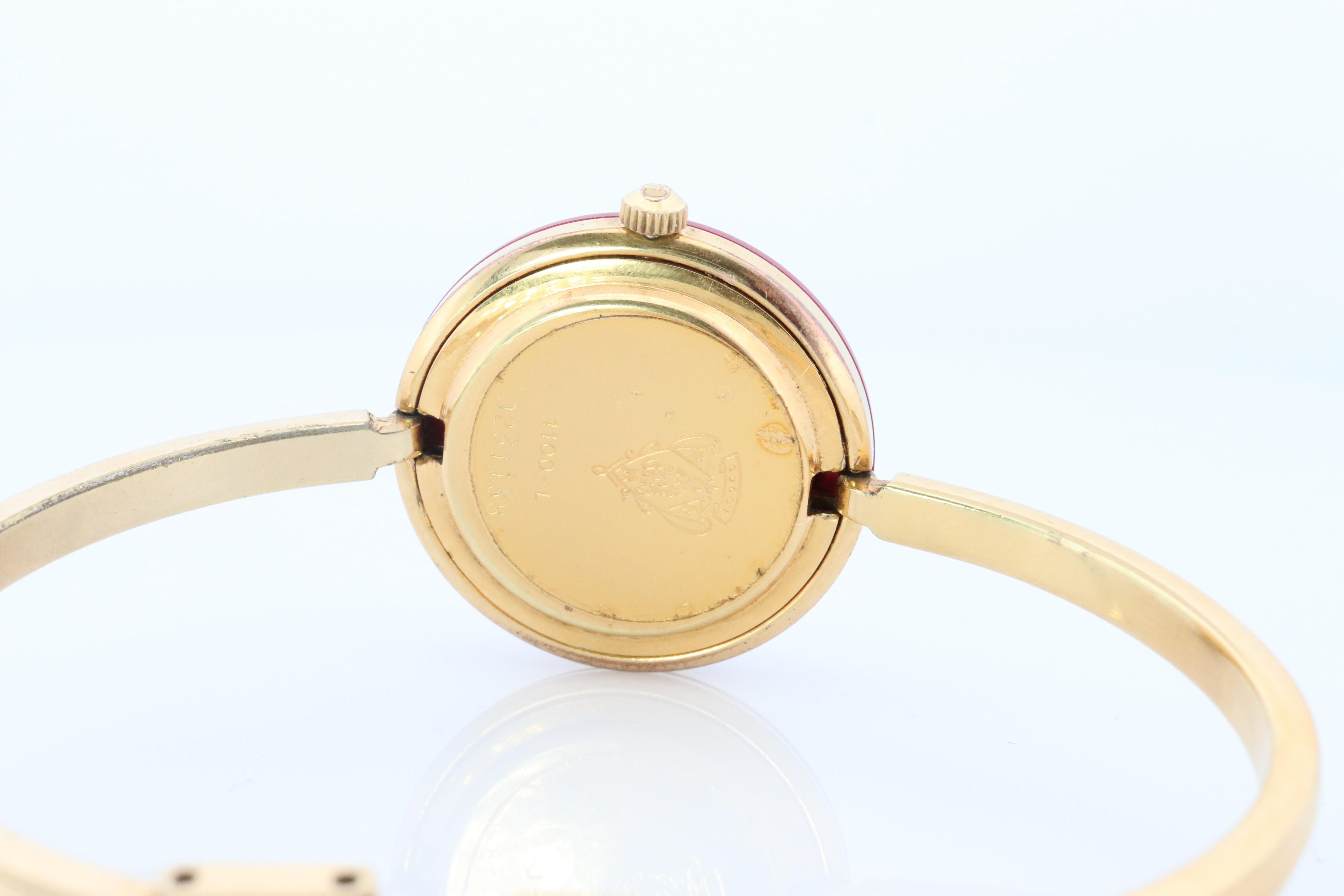 Vintage GUCCI Quarz 1100L Uhr Farbe Bezels Gucci Damen Armreif Armbanduhr, Vintage im Zustand „Gut“ in Port Charlotte, FL