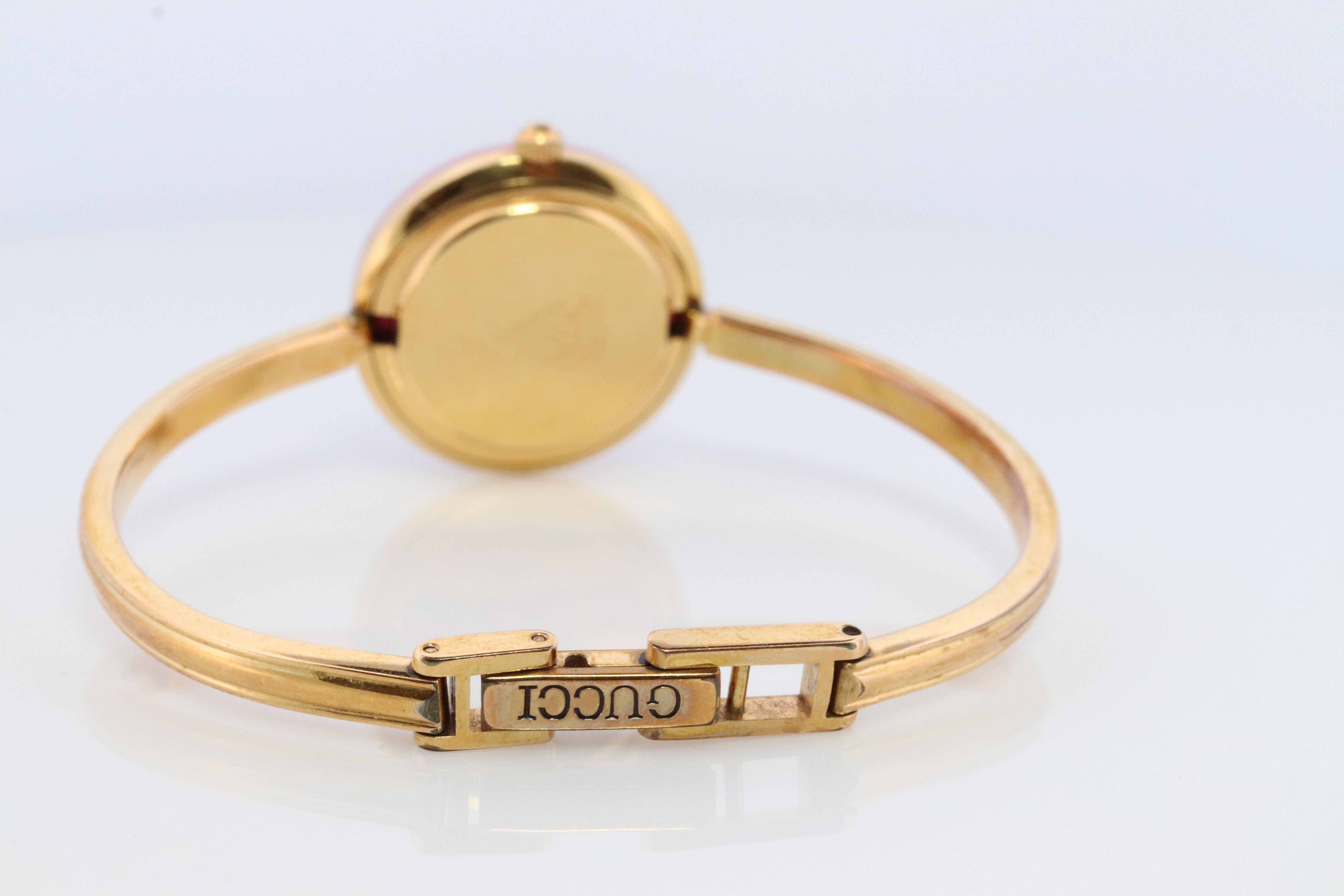 Women's Vintage GUCCI Quartz 1100L Watch Timepiece. Gucci Ladies Bangle watch with BOX