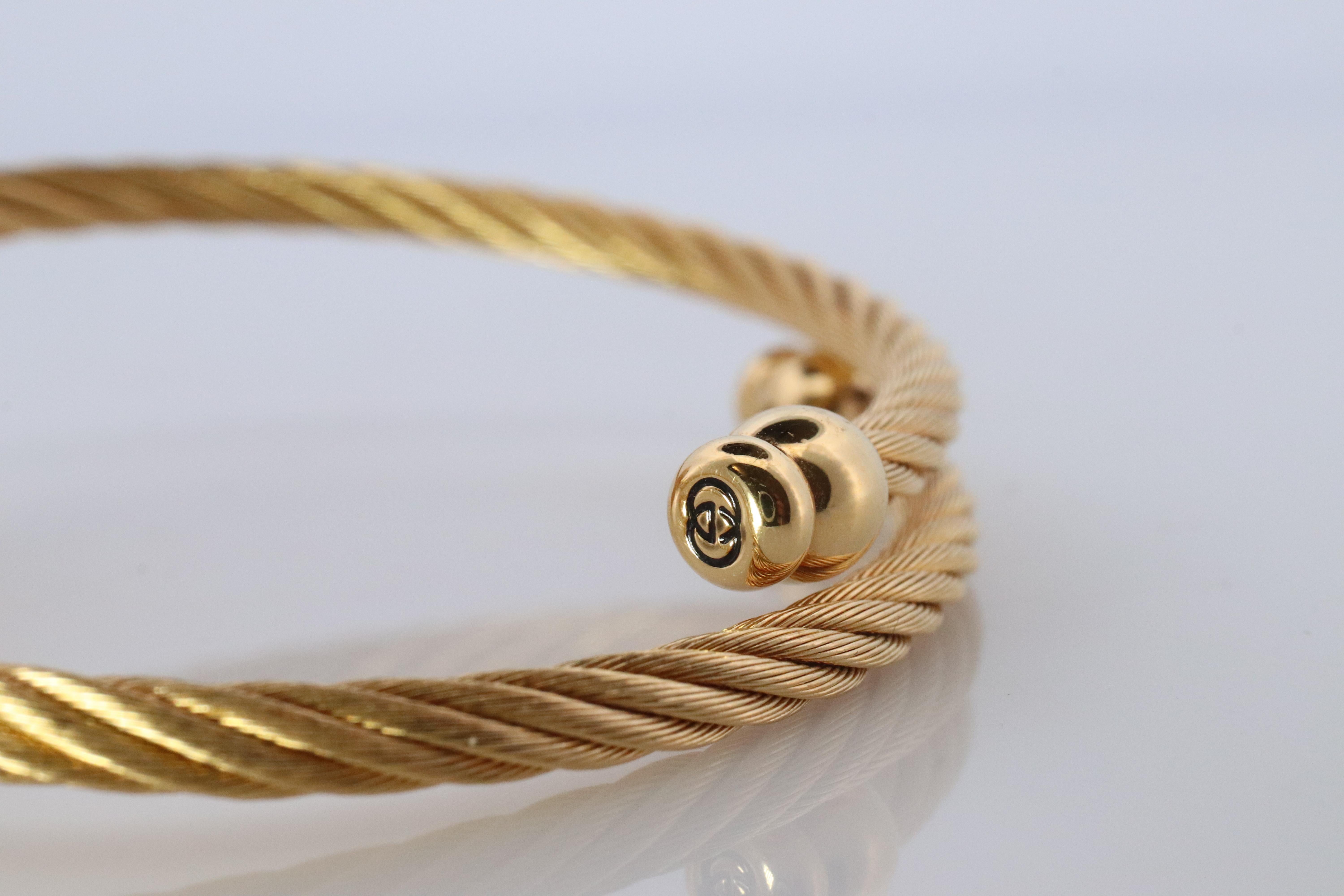 Vintage GUCCI Quartz 2700.2.L  Watch. Gucci Ladies Bangle Gold Tone Dial. For Sale 2