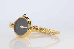 Vintage GUCCI Quartz 2700.2.L Watch. Gucci Ladies Bangle Gold Tone Wristwatch